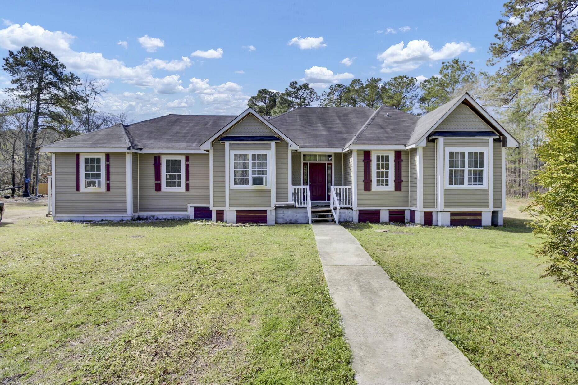 Moncks Corner, SC 29461,162 Wal Flo Ln