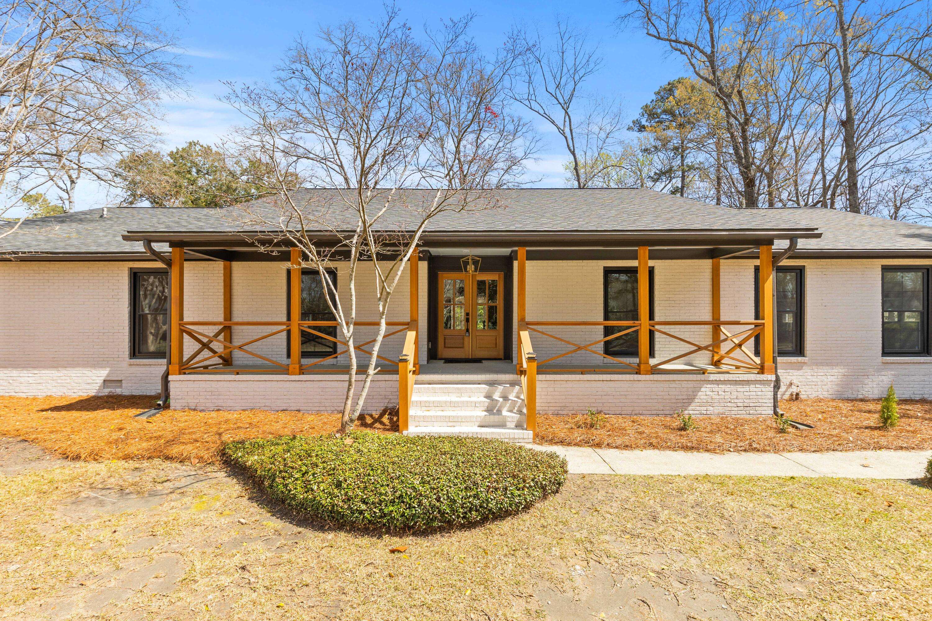 Mount Pleasant, SC 29464,905 Battery Way