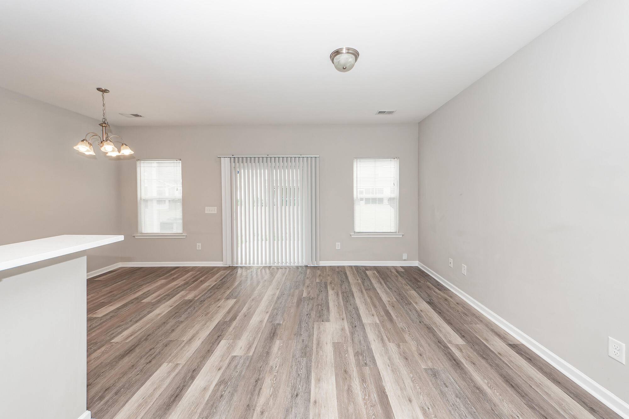 Goose Creek, SC 29445,522 Truman Dr