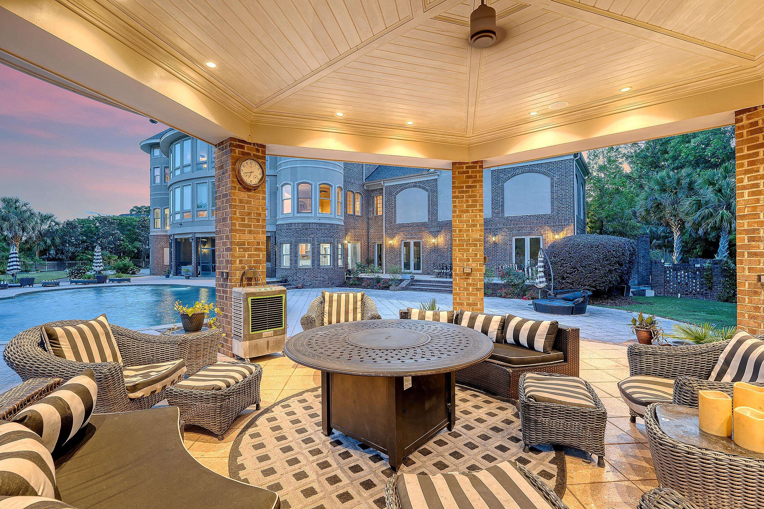 North Charleston, SC 29420,4202 Links Ct
