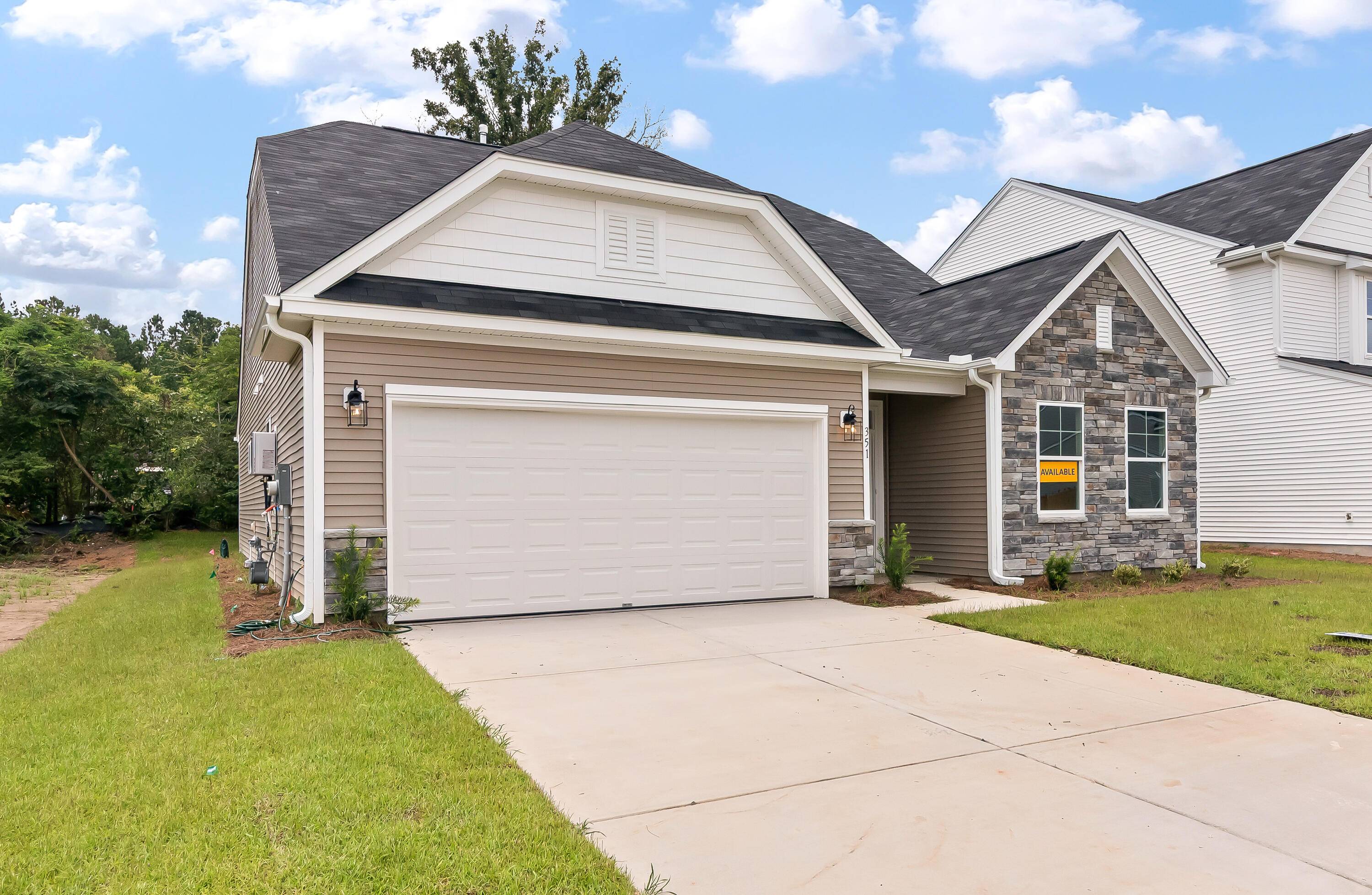 Moncks Corner, SC 29461,351 Blue Oak Dr