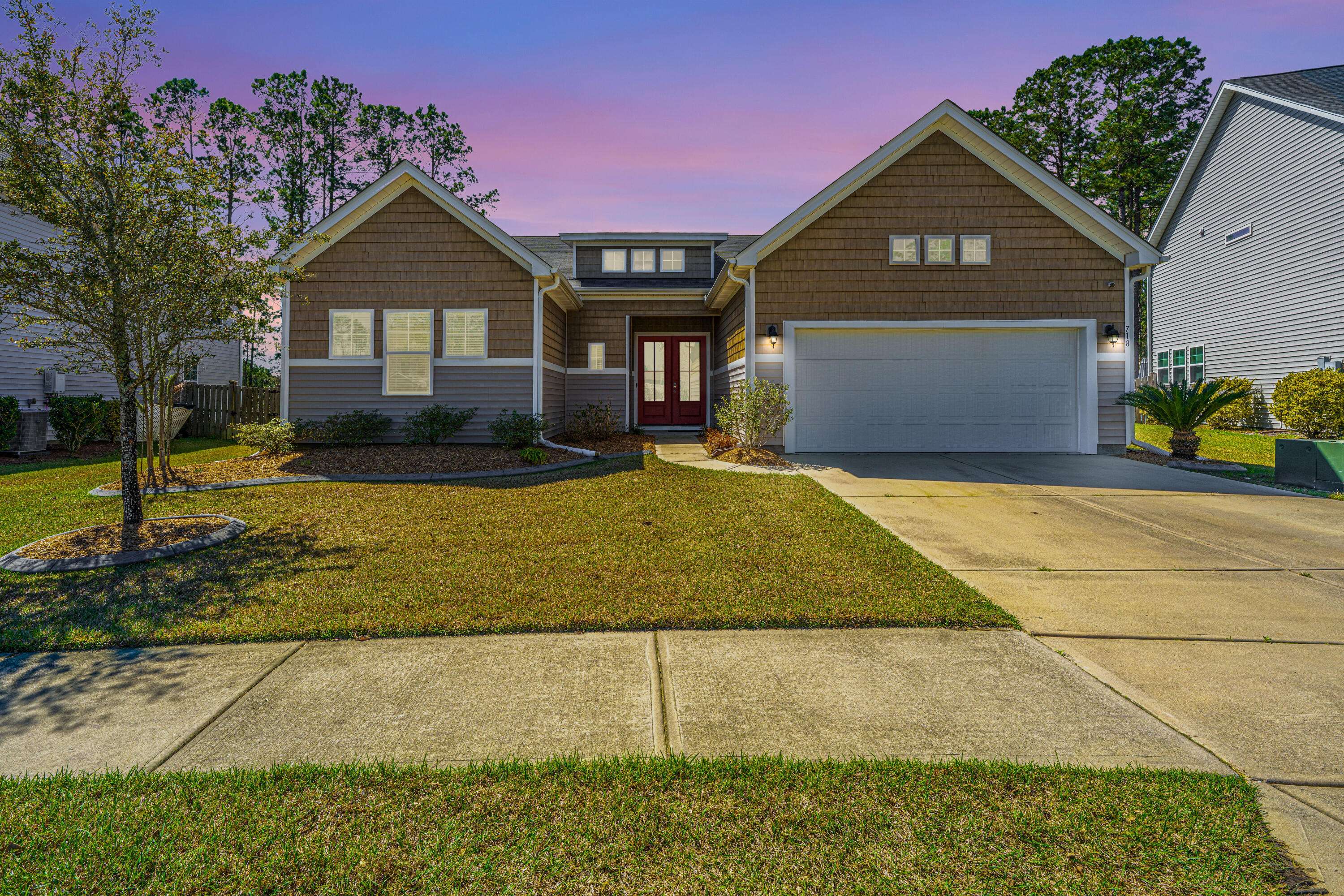 Summerville, SC 29483,718 Kilarney Rd
