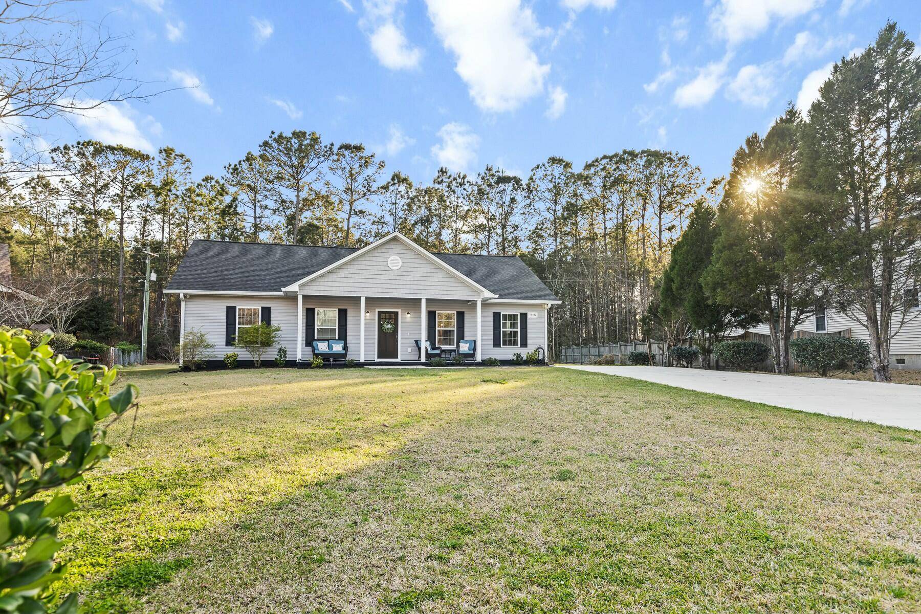 Summerville, SC 29483,218 Mohican Cir