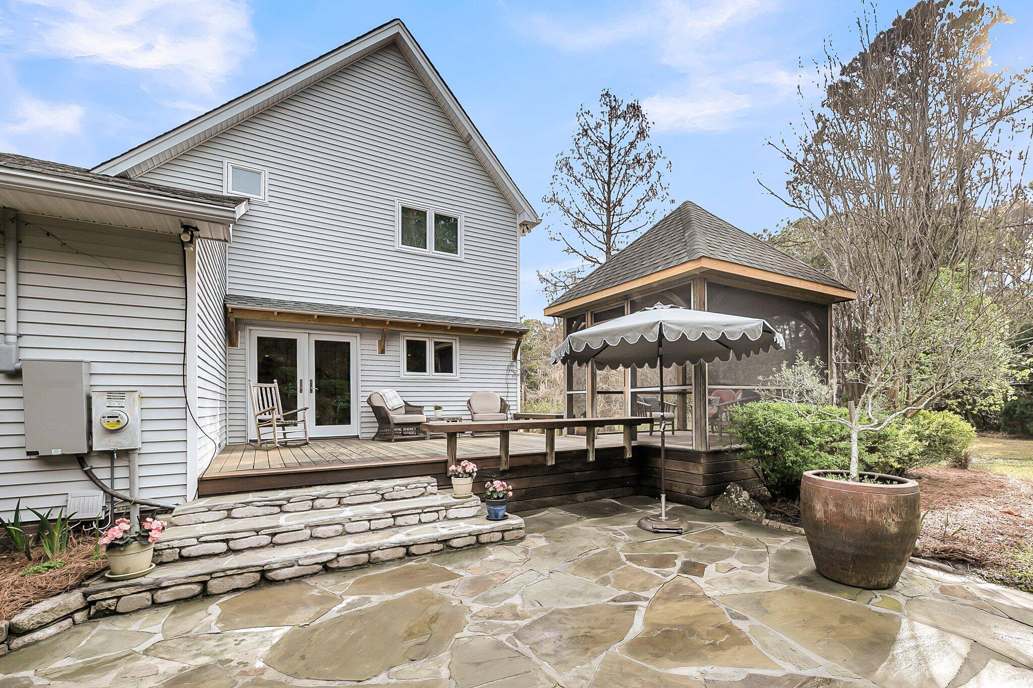Johns Island, SC 29455,2224 Shoreline Dr