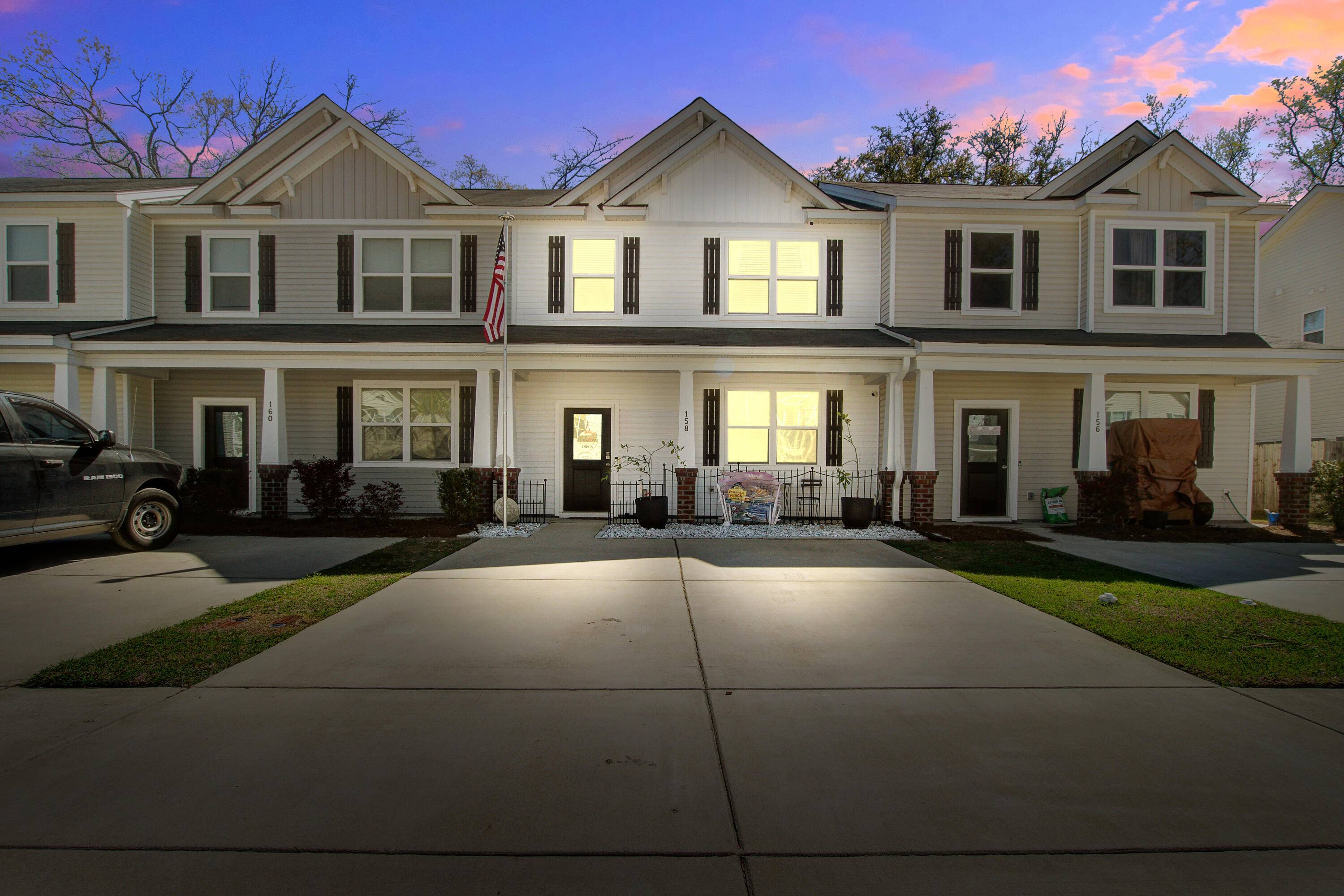 Summerville, SC 29485,158 Spencer Cir
