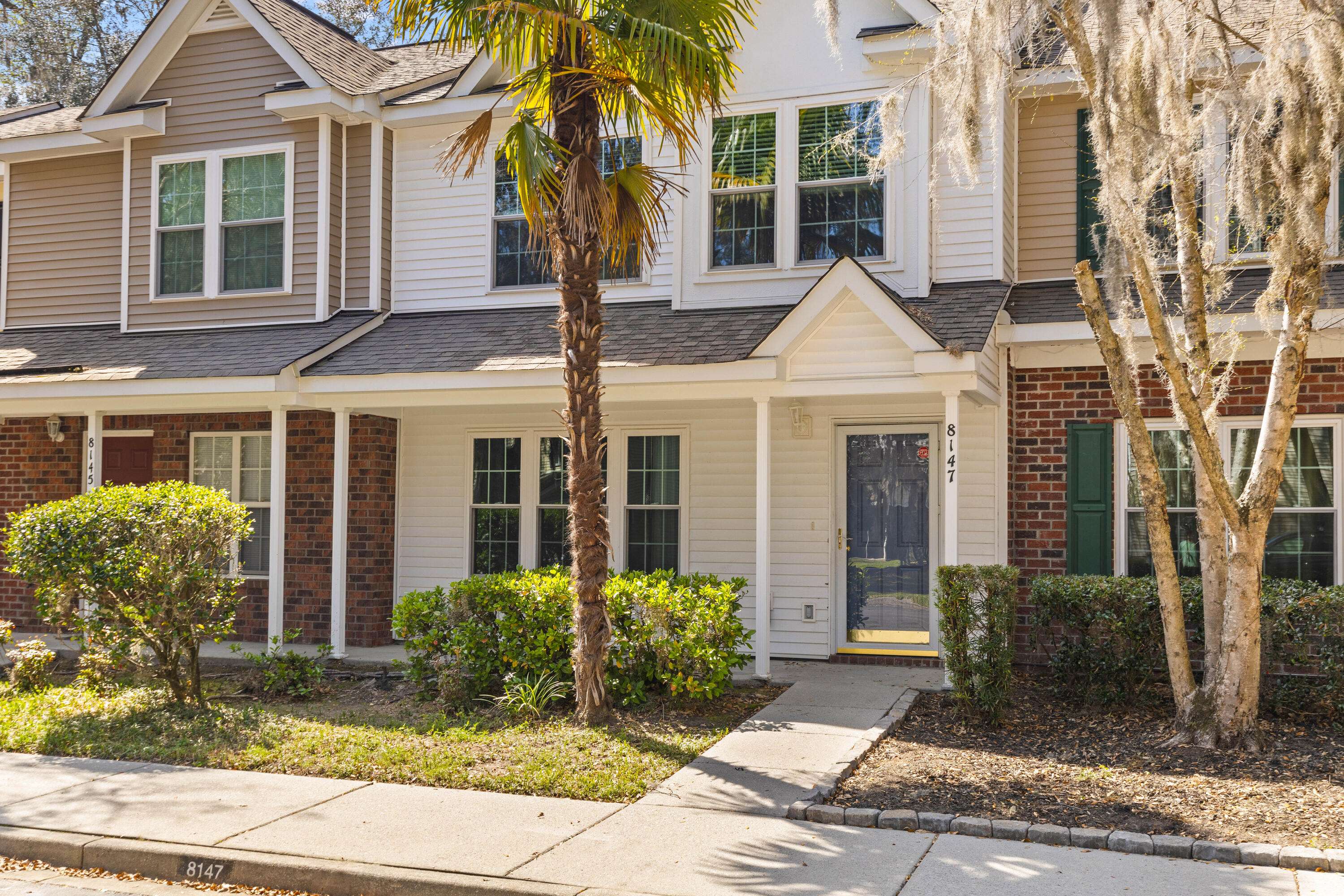 North Charleston, SC 29406,8147 Shadow Oak Dr