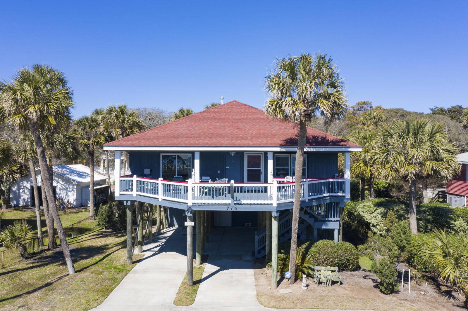 Folly Beach, SC 29439,716 E Arctic Ave