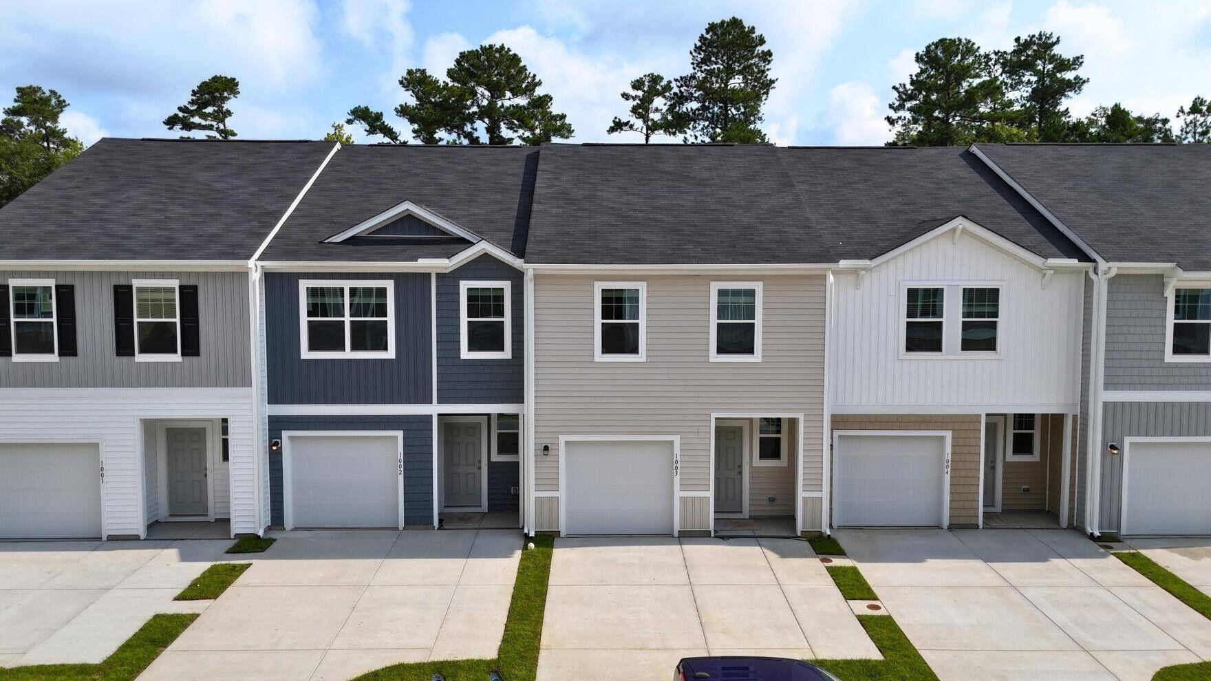 Summerville, SC 29486,1904 Scarlett Maple St