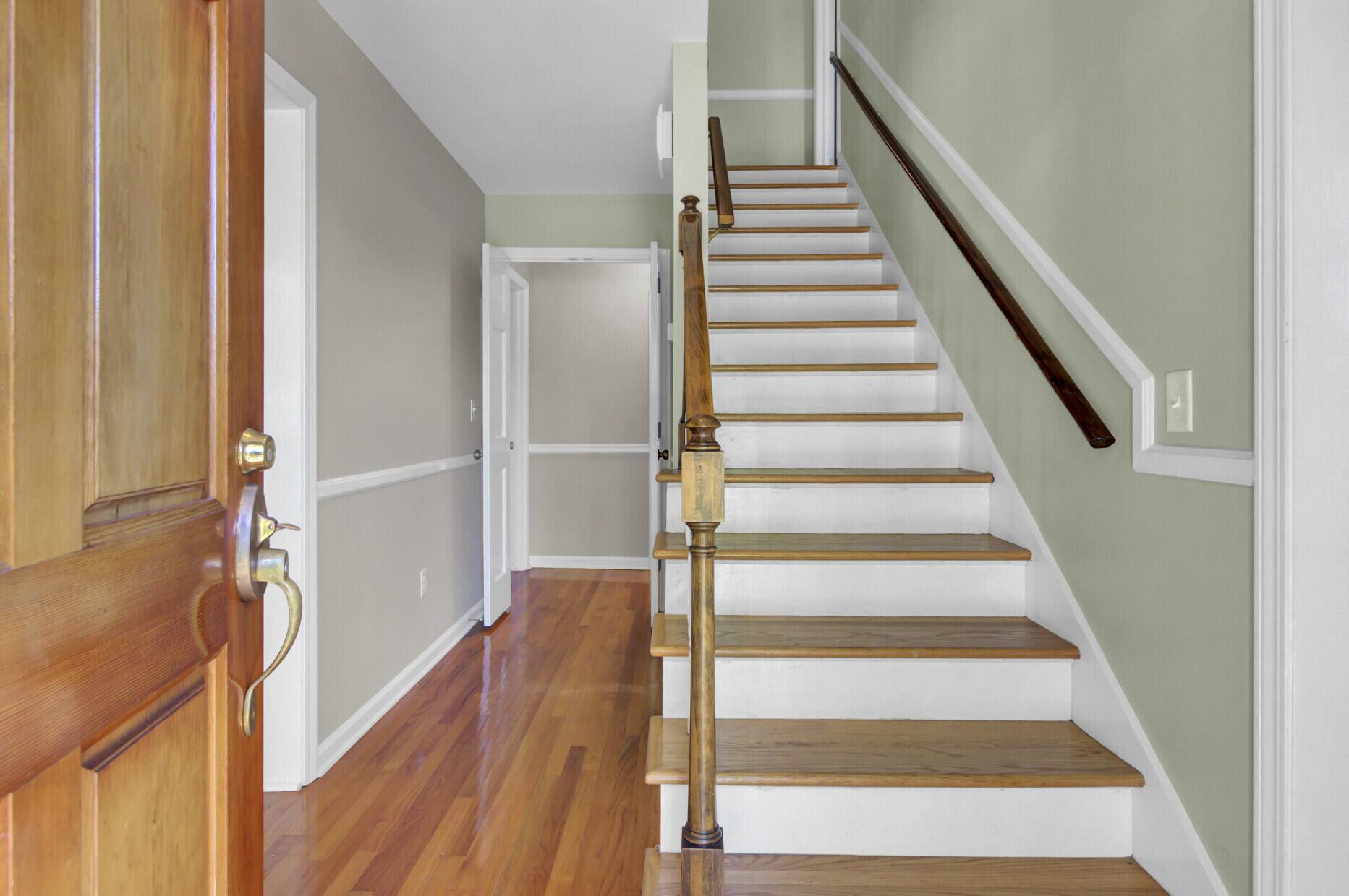 Mount Pleasant, SC 29464,649 Pawley Rd