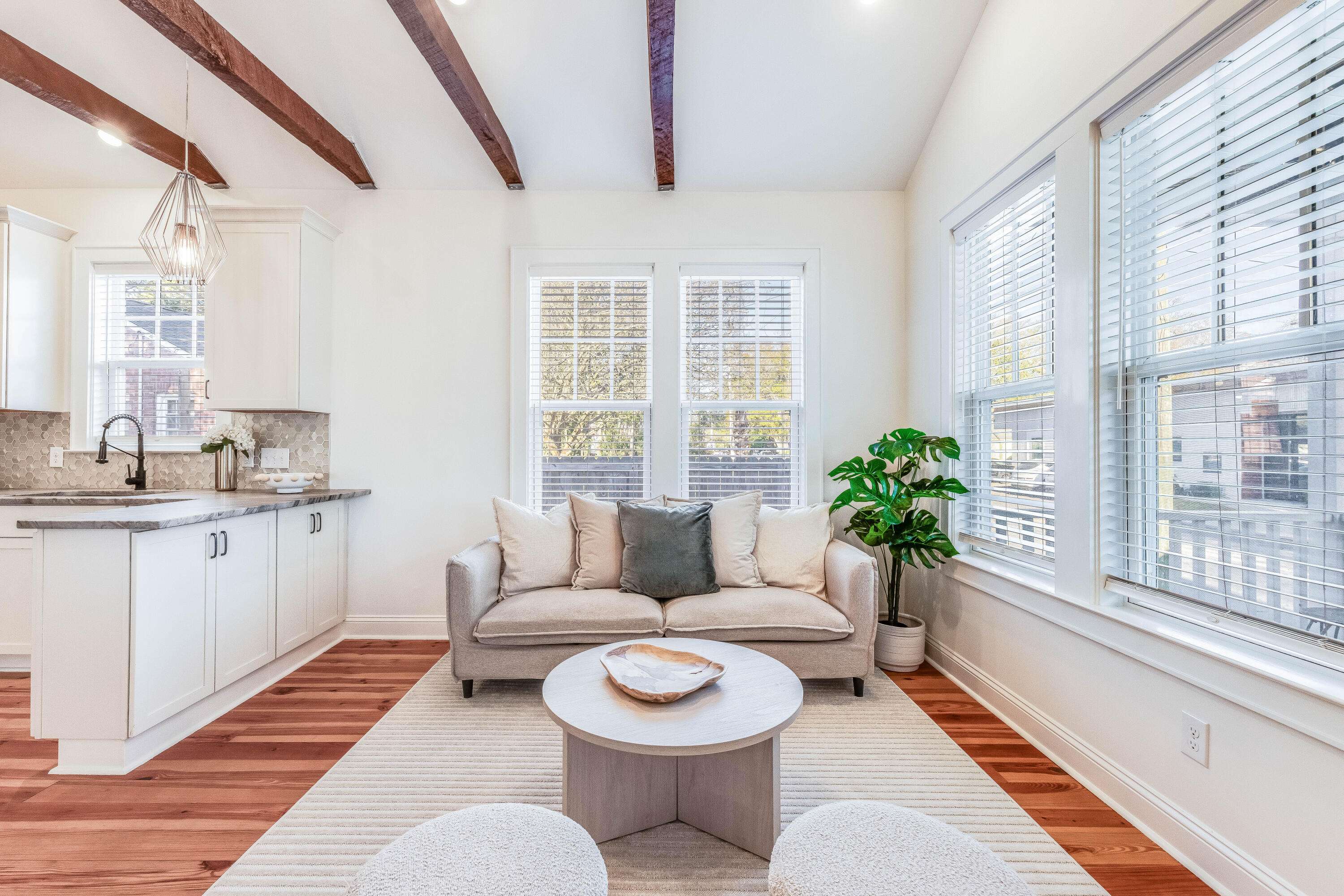 Charleston, SC 29403,2227 Mount Pleasant St
