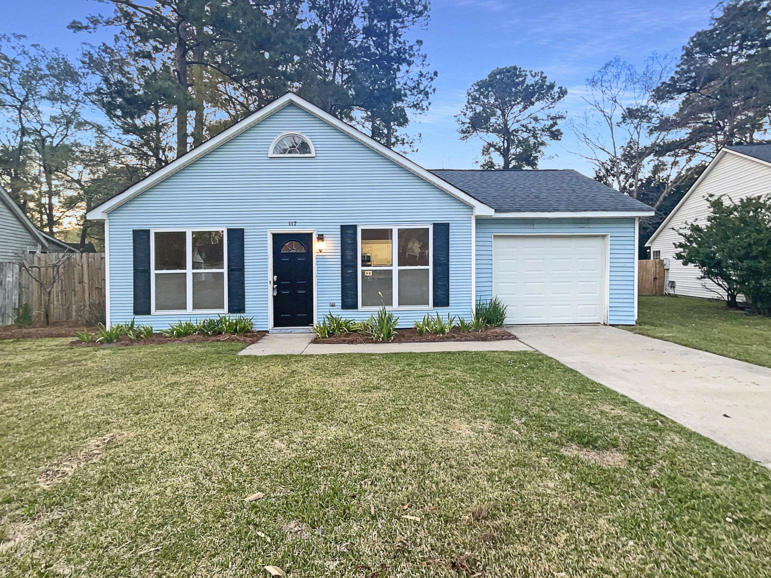 Summerville, SC 29483,117 Coronet St