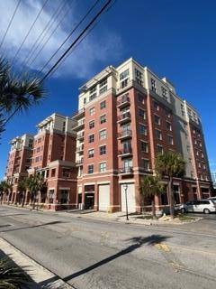 Charleston, SC 29401,150 Bee St #713