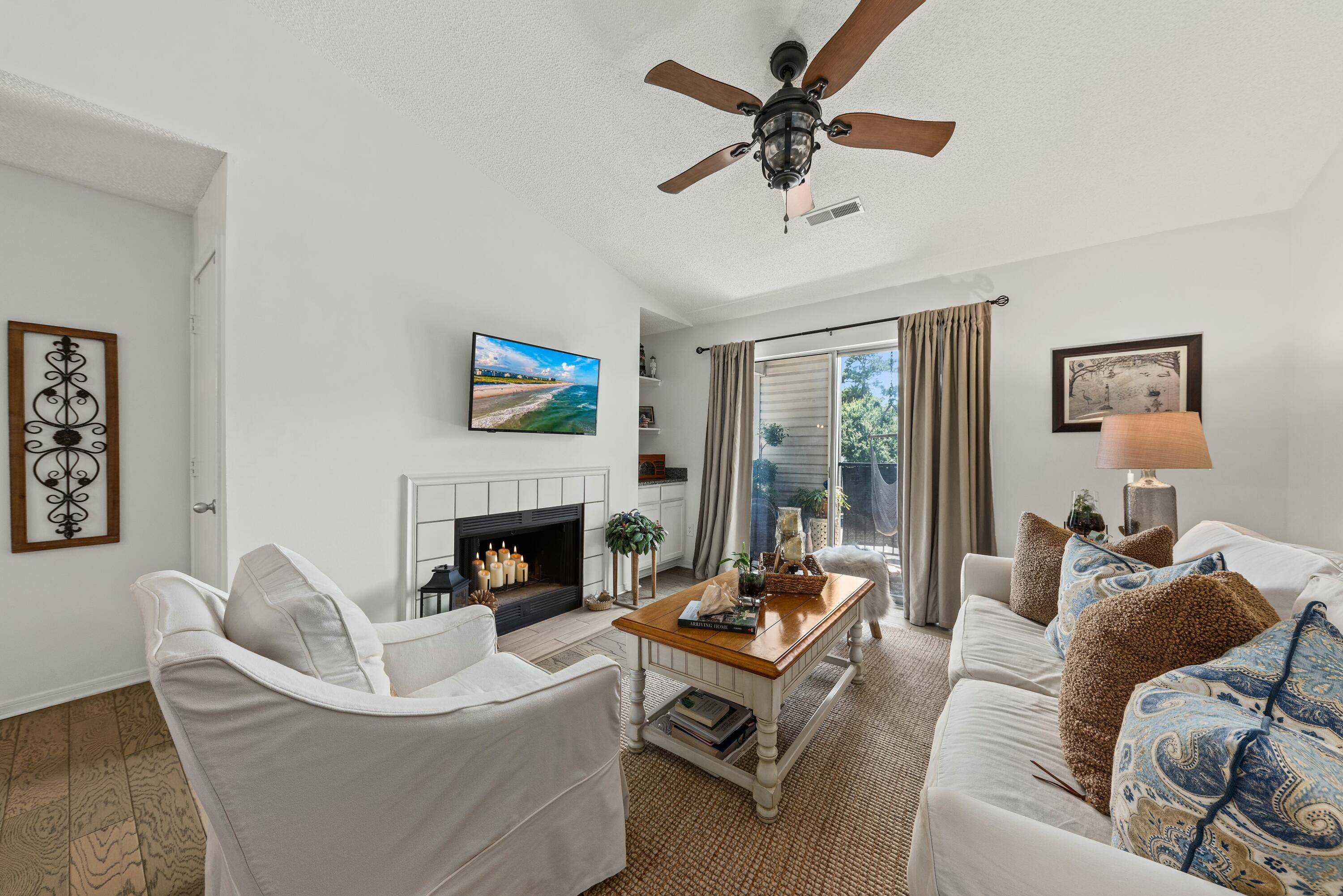 Mount Pleasant, SC 29466,2011 N Highway 17 #1100i