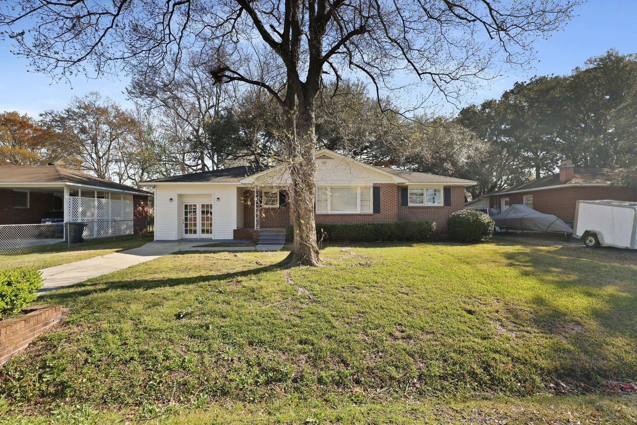 North Charleston, SC 29418,5314 Albert St