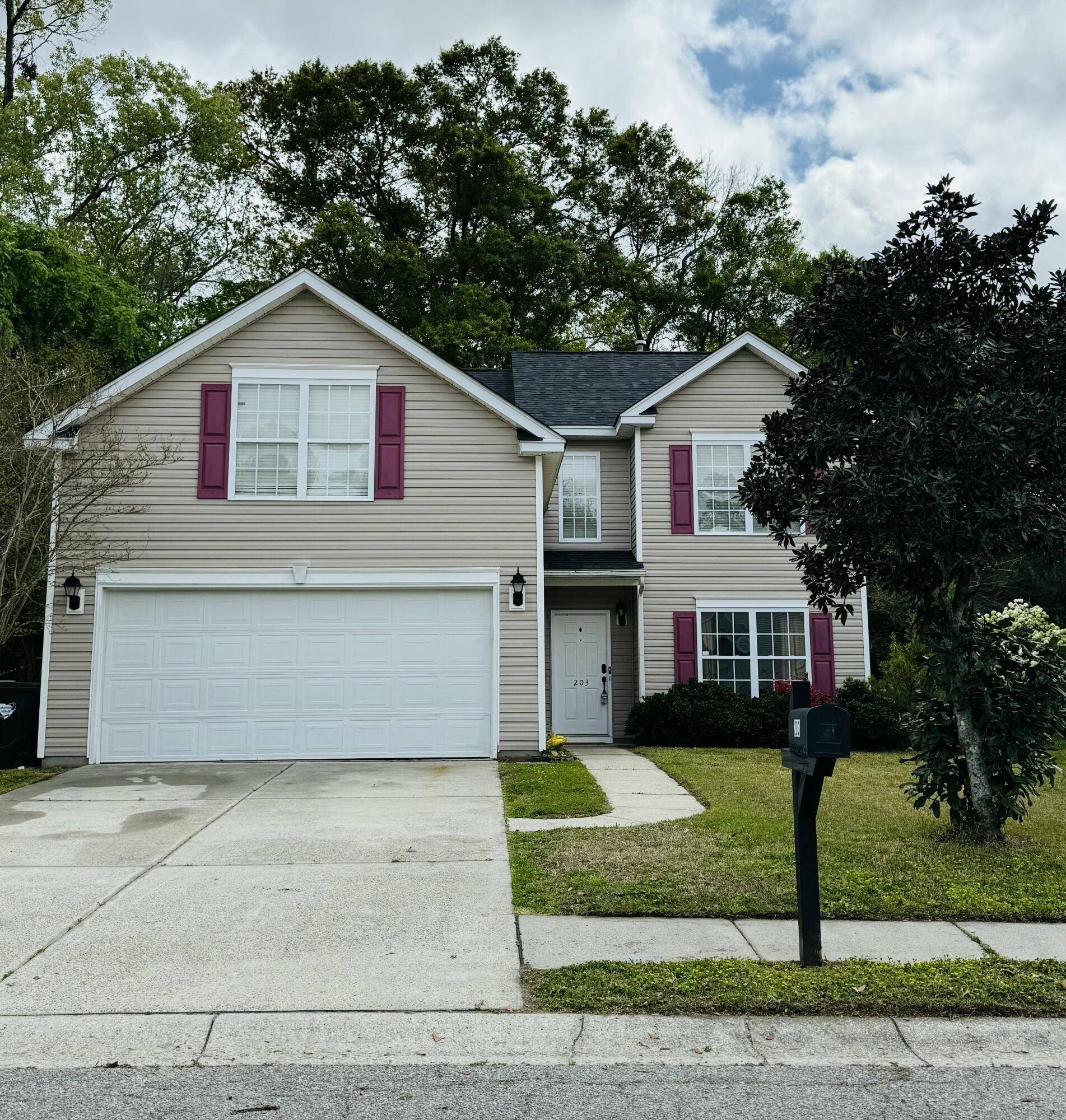 Summerville, SC 29485,203 Arbor Oaks Dr