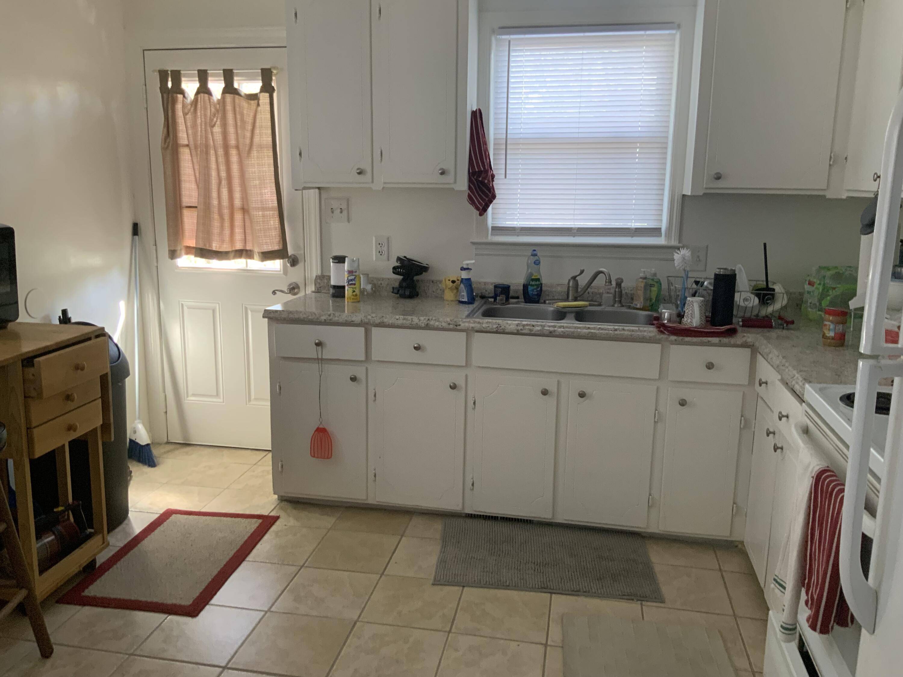 Charleston, SC 29412,247 Fleming Rd