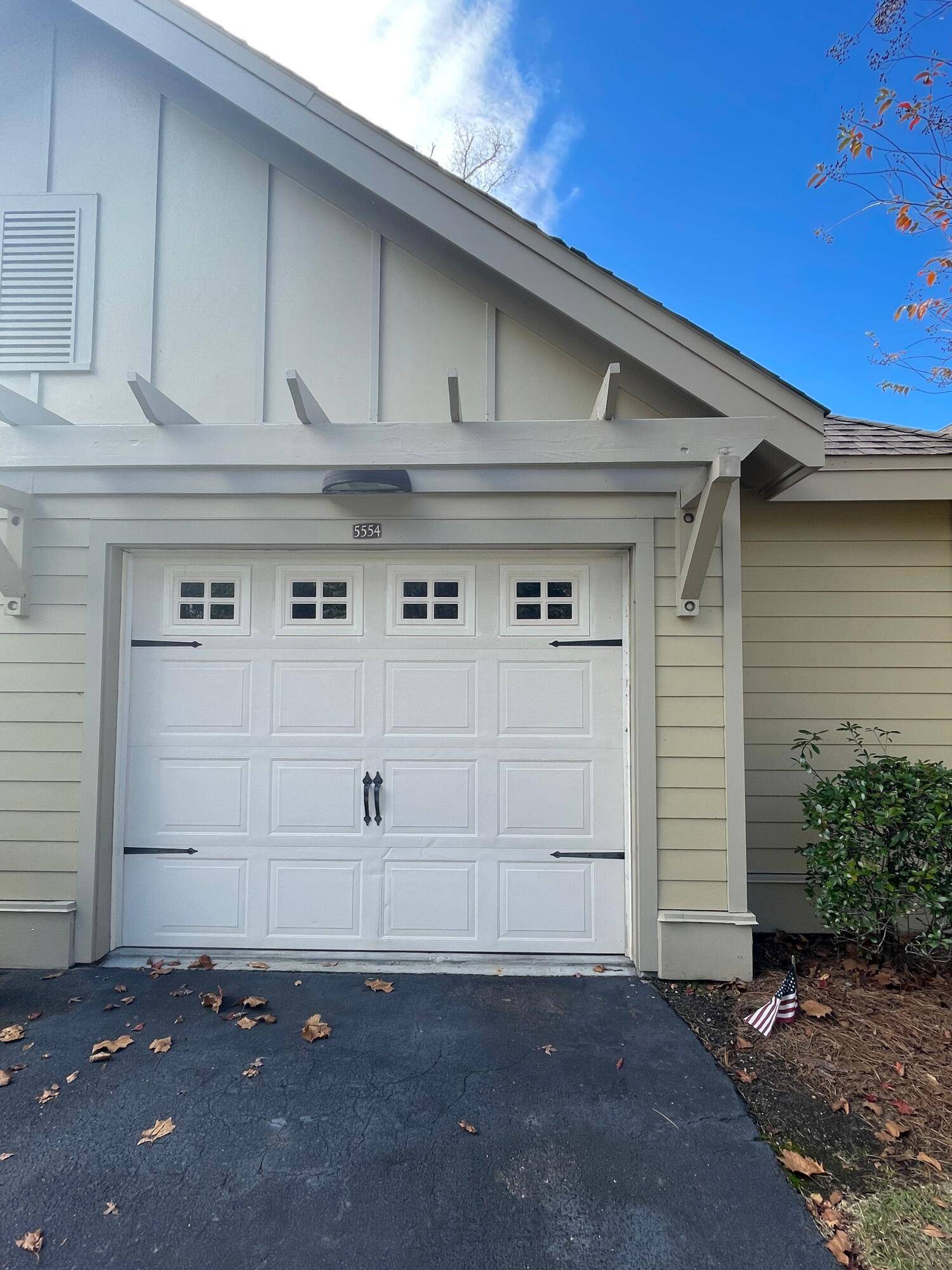 North Charleston, SC 29418,5554 Colonial Chatsworth Cir