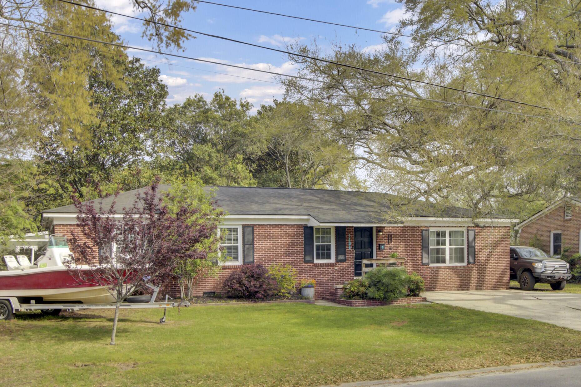 North Charleston, SC 29405,1406 Iroquois St