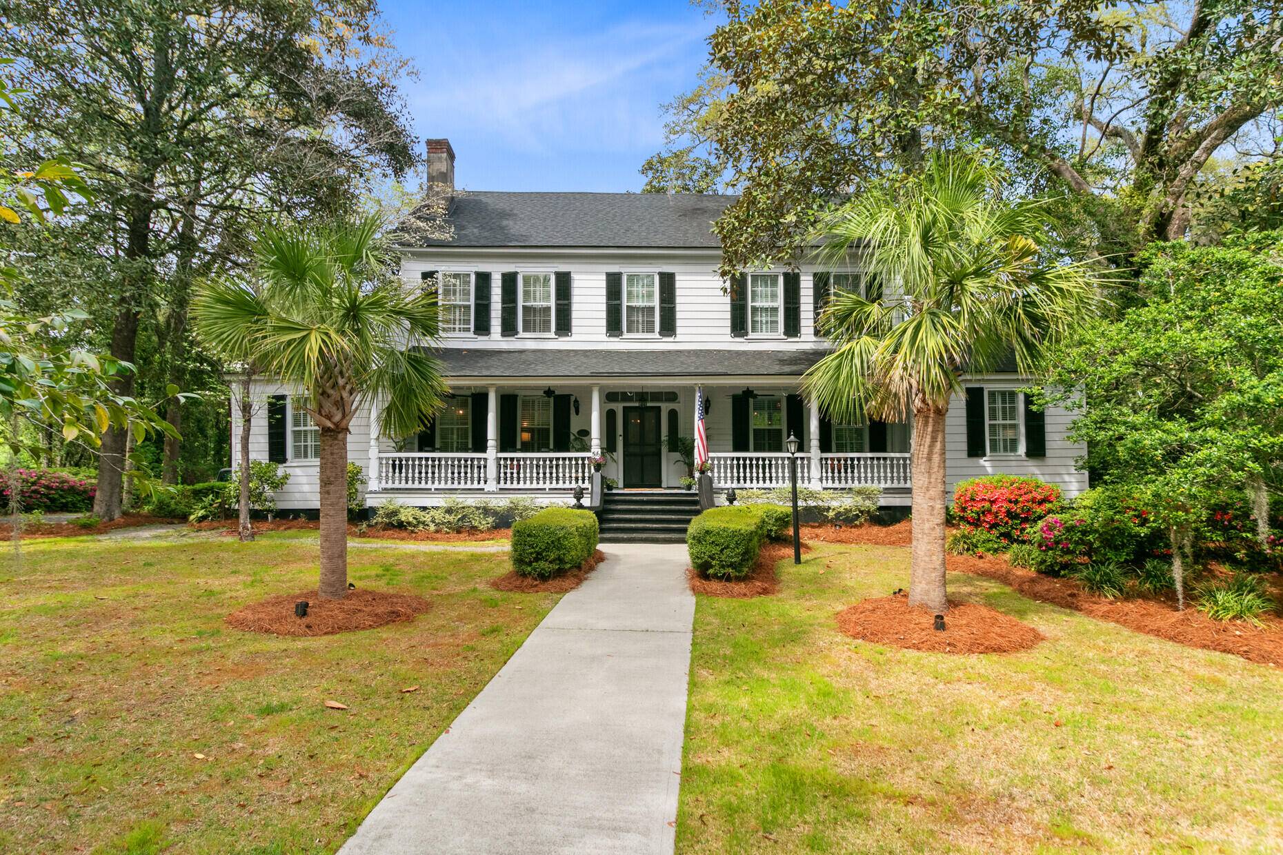 Summerville, SC 29483,516 Central Ave