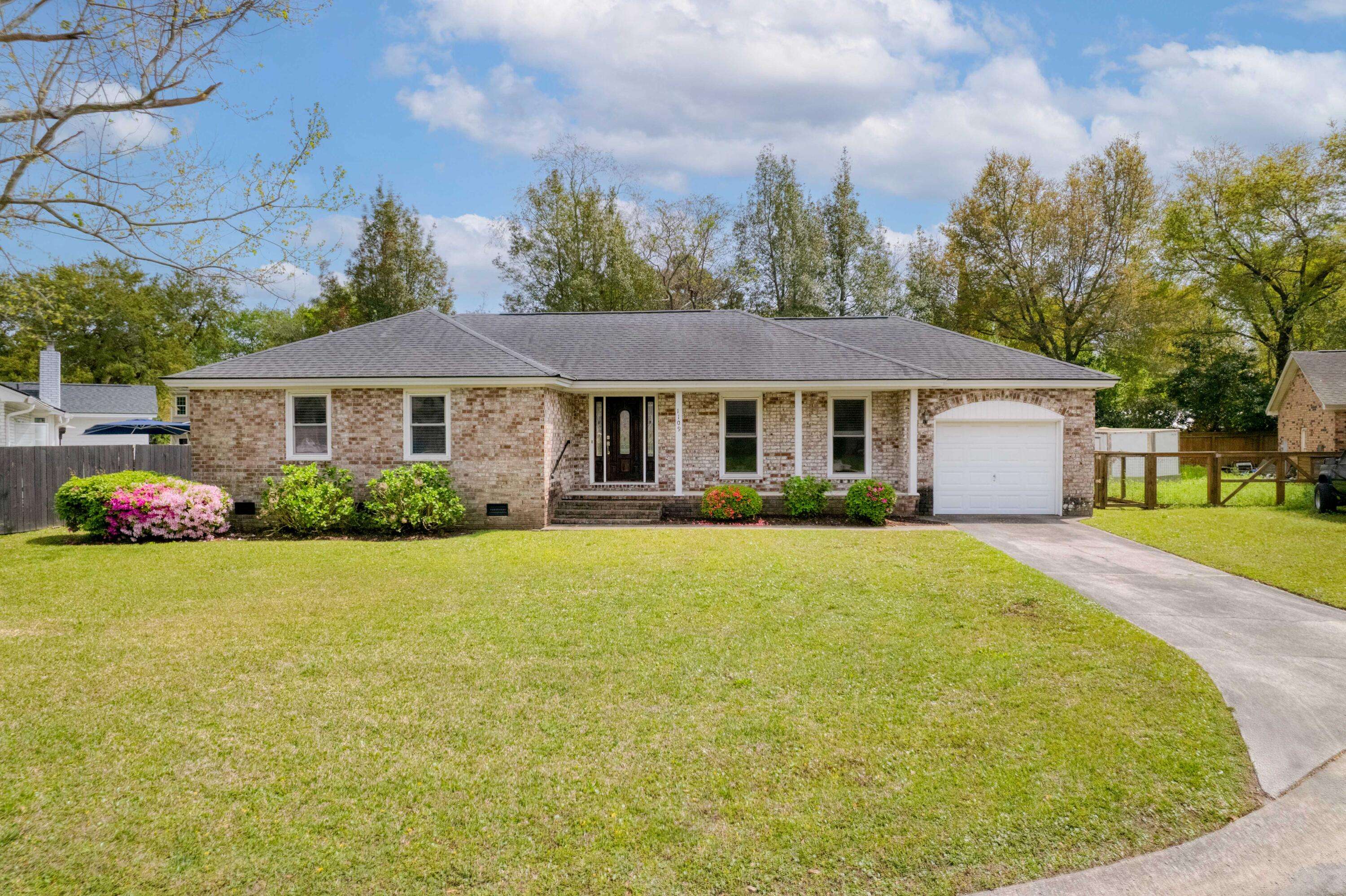 Mount Pleasant, SC 29464,1109 Lee Shore Ln