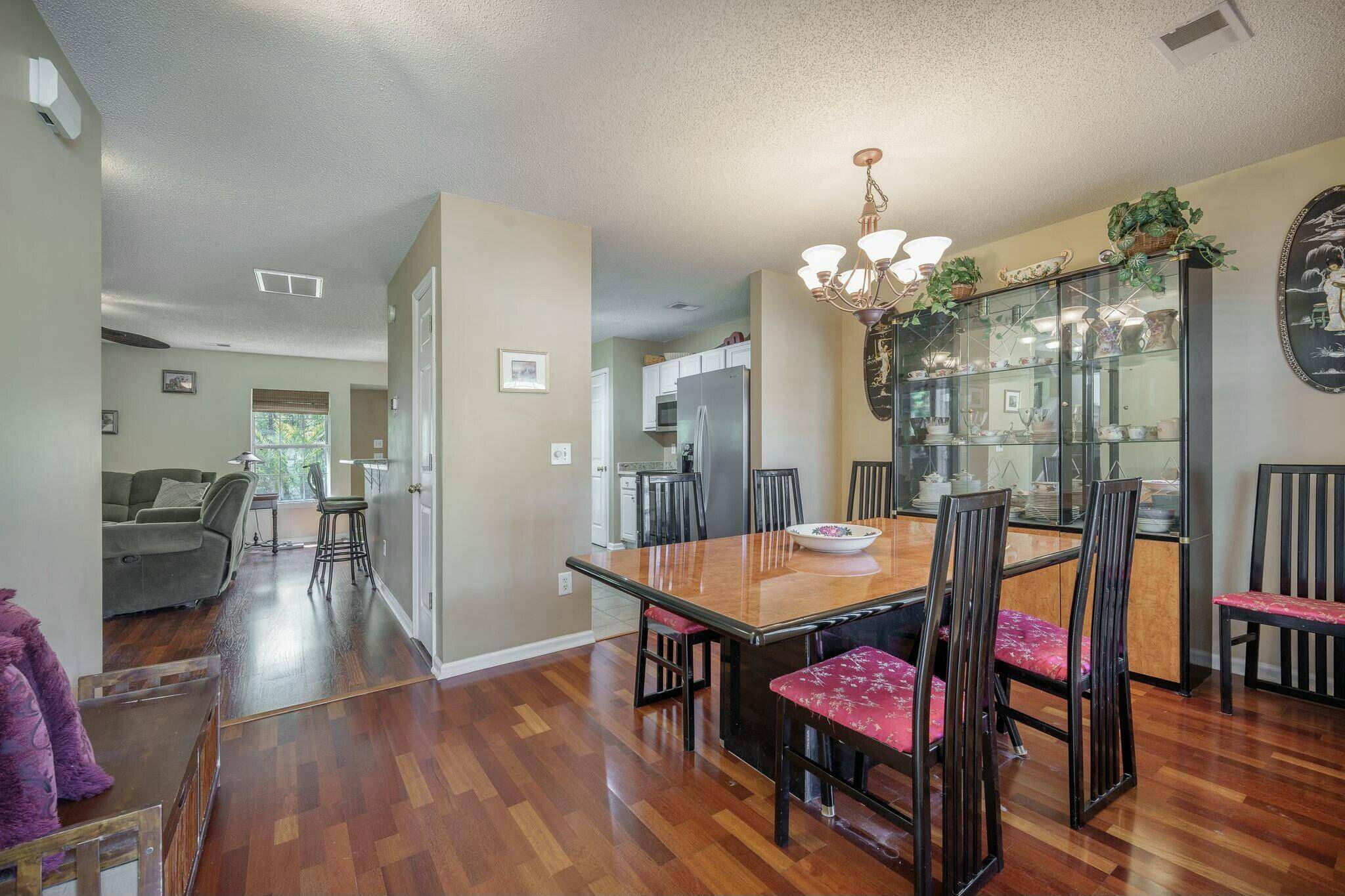 Summerville, SC 29485,529 Beverly Dr