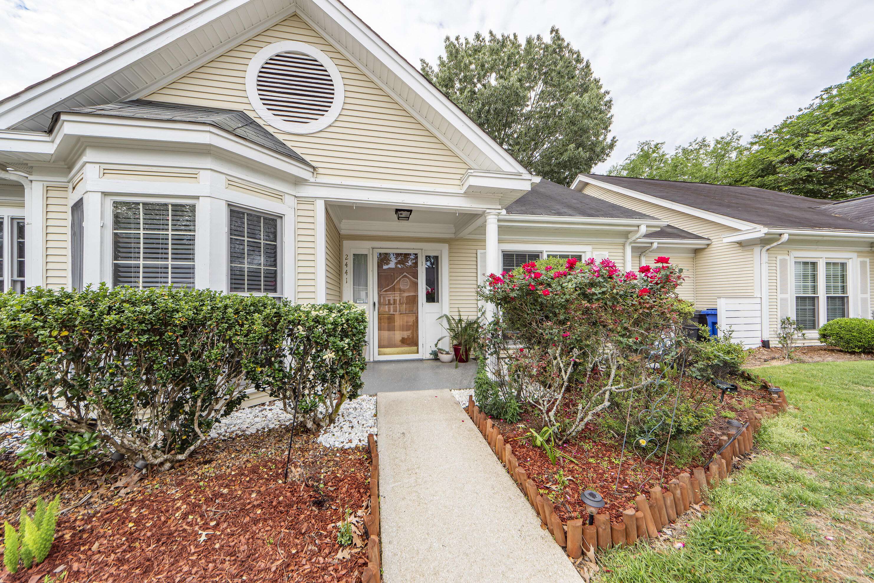 North Charleston, SC 29406,2441 Hansard Dr