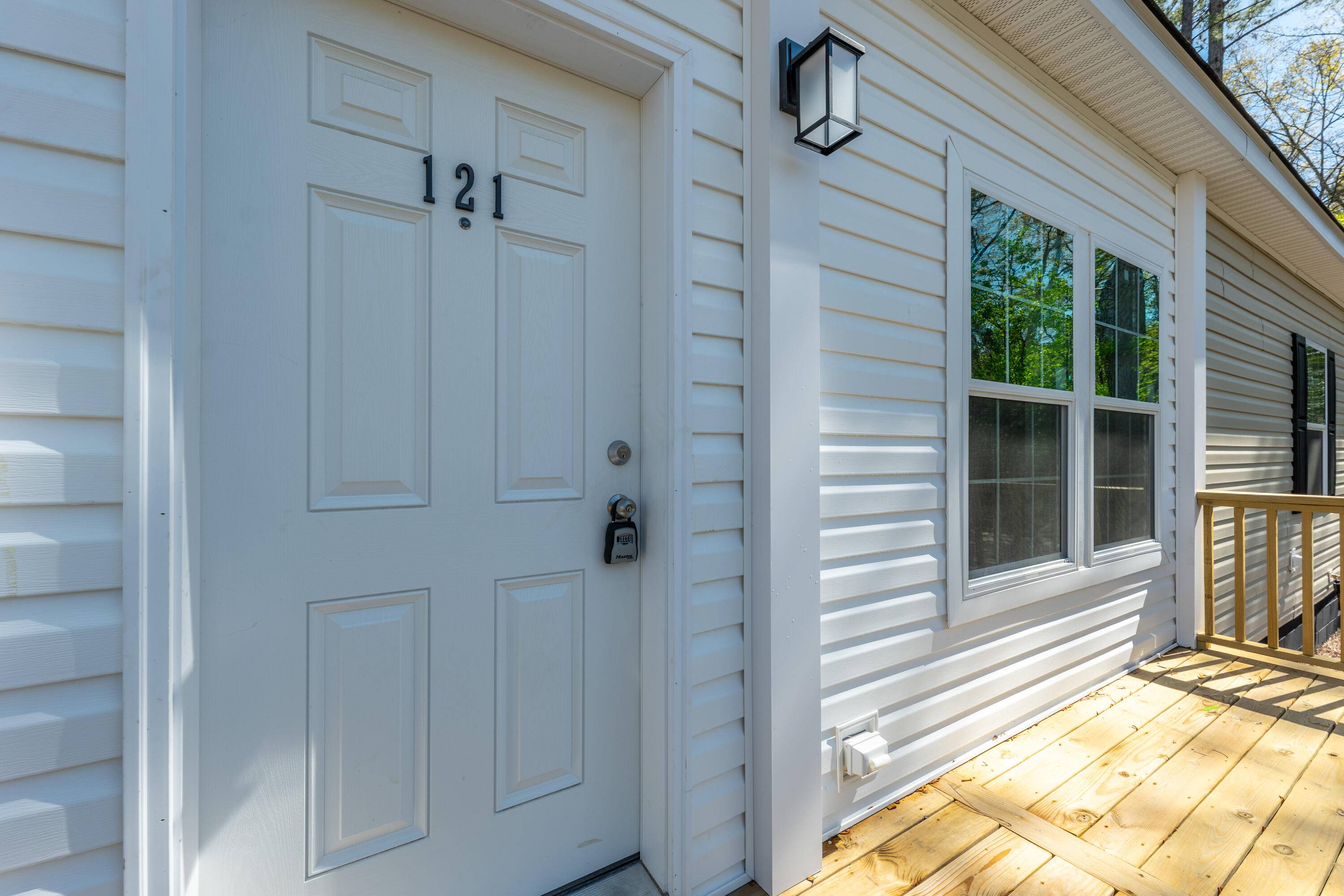 Harleyville, SC 29448,121 Dotson St