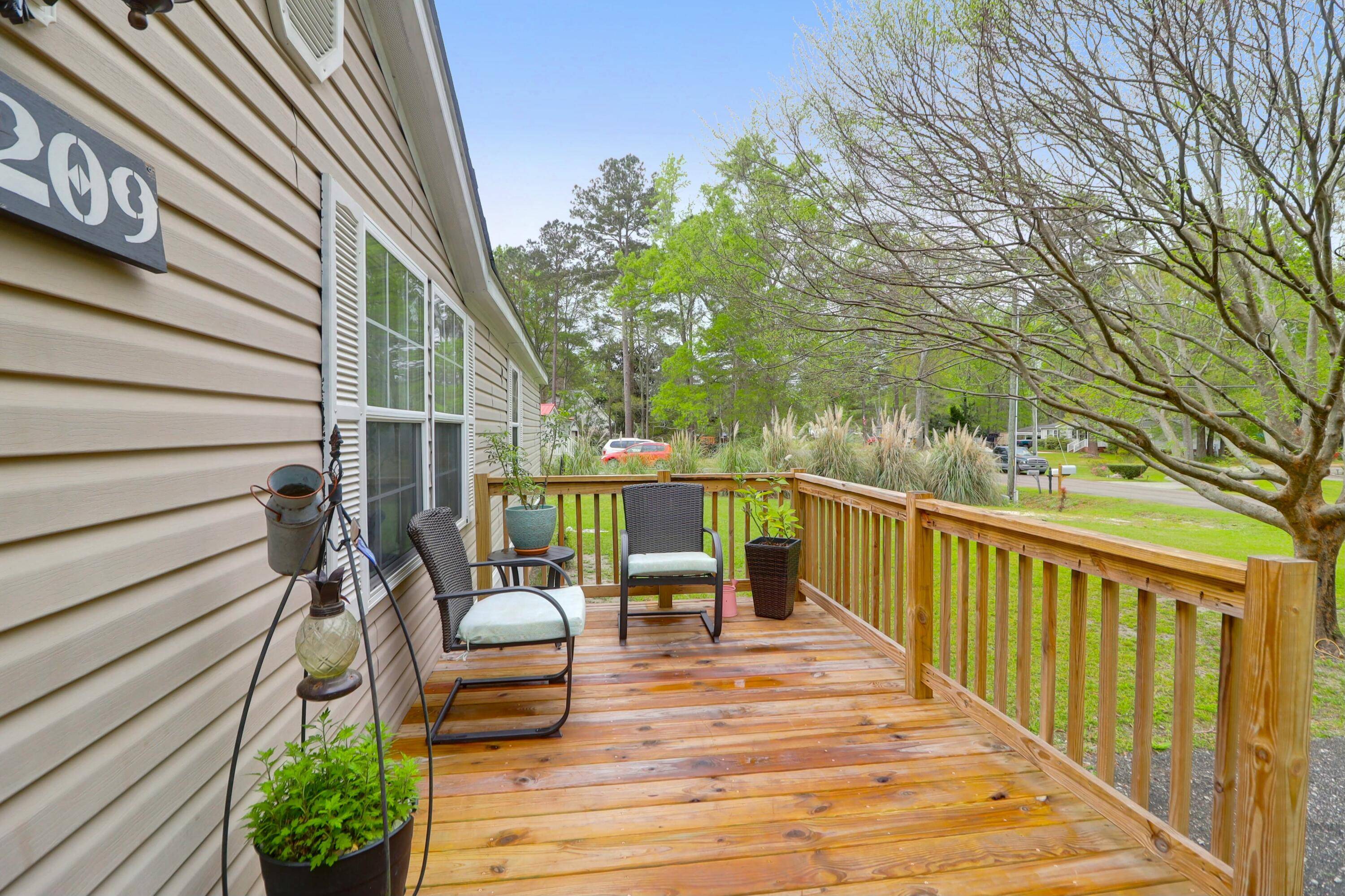 Summerville, SC 29483,1209 Azalea Dr
