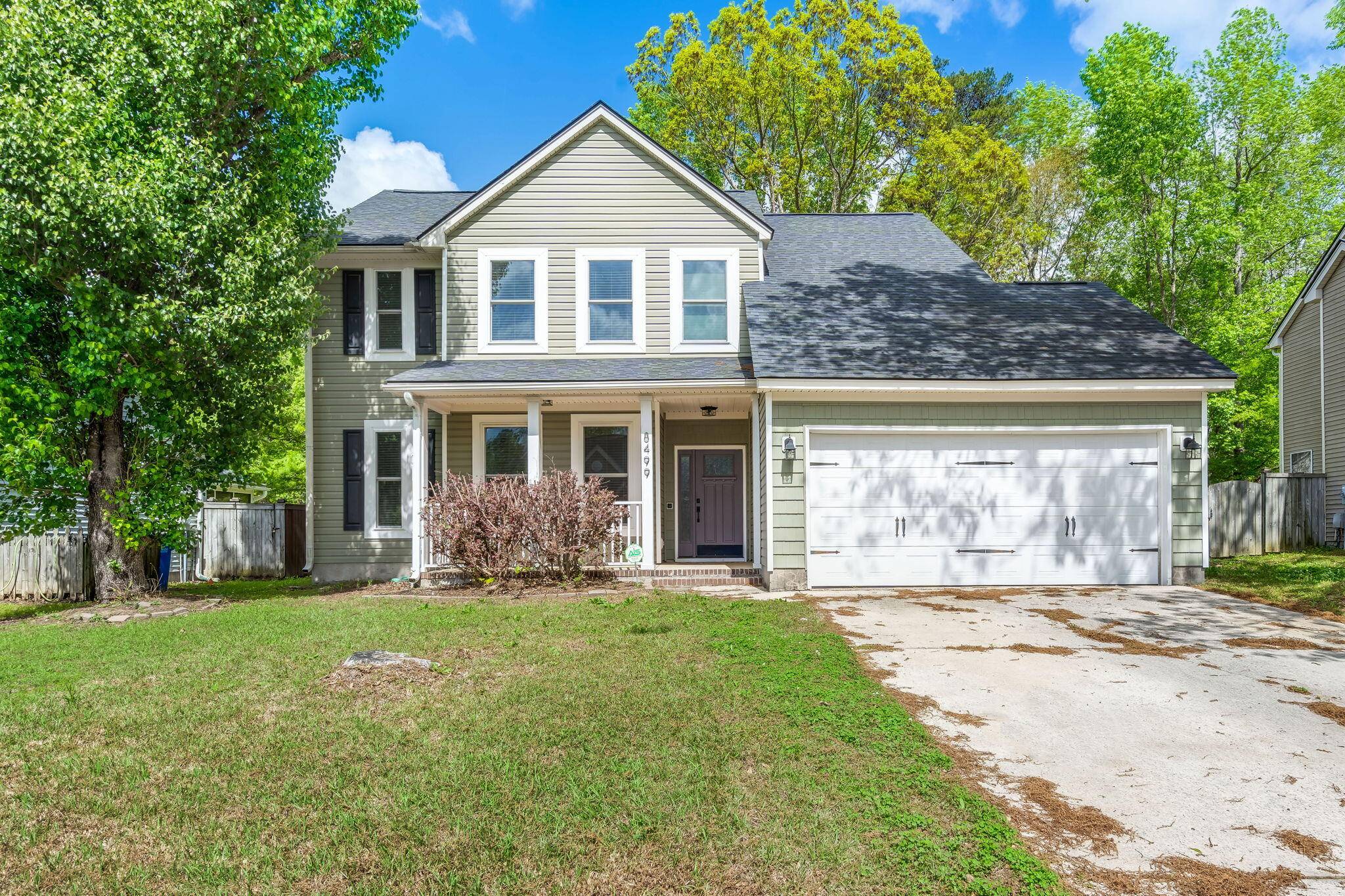 North Charleston, SC 29420,8499 Falling Leaf Ln