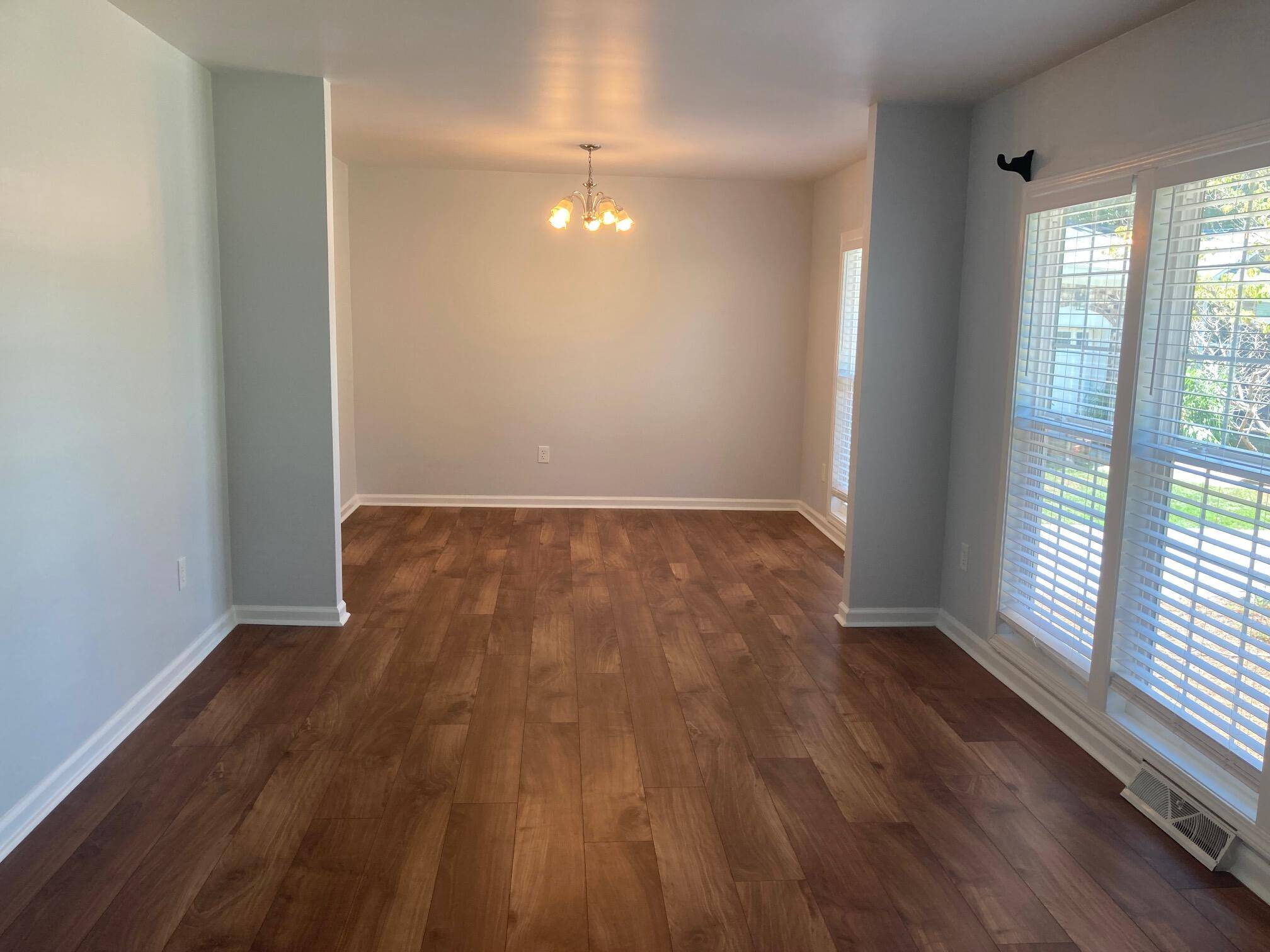 Mount Pleasant, SC 29464,1133 Island View Dr