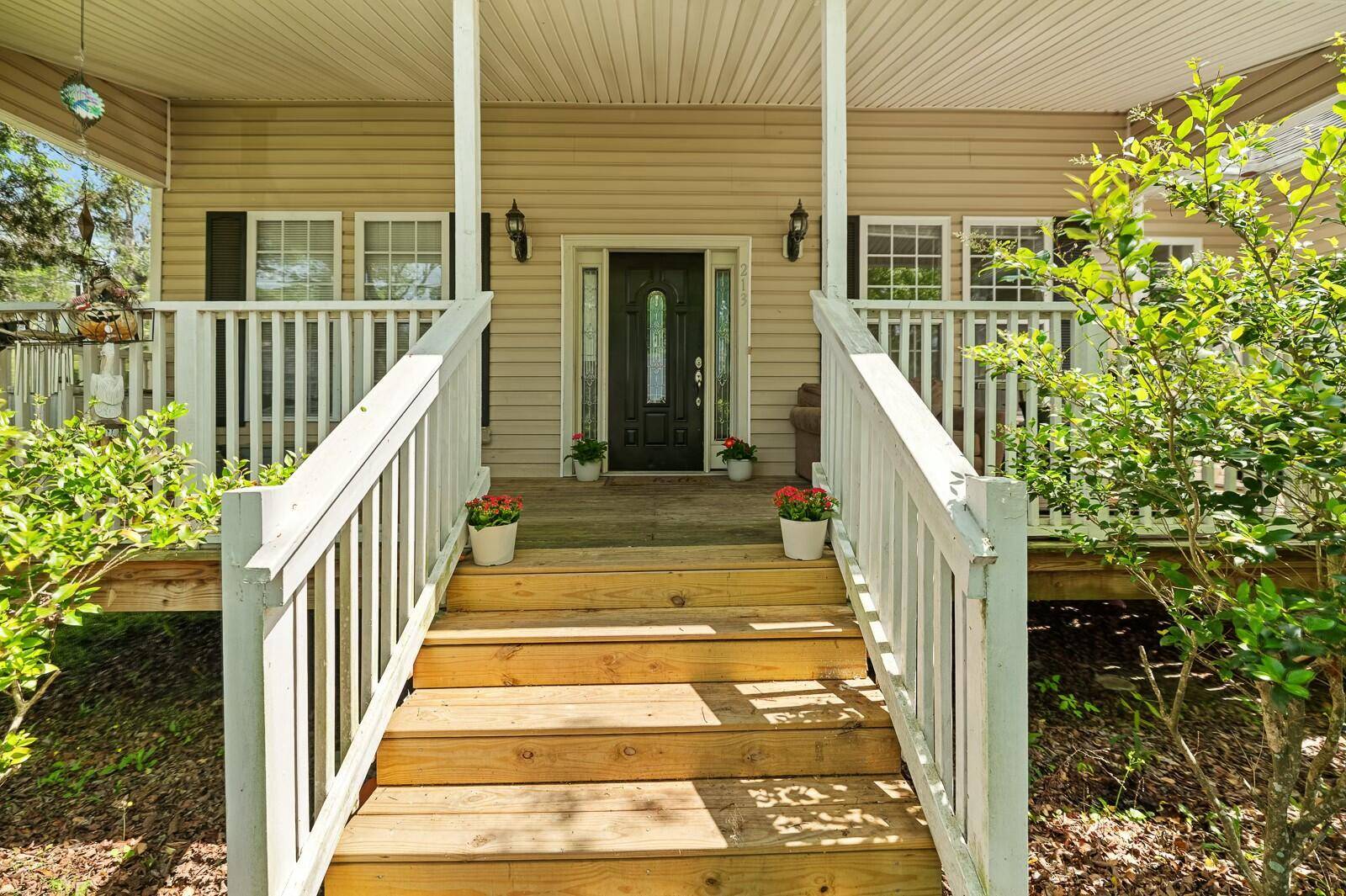 Summerville, SC 29485,213 Travelers Rest Blvd