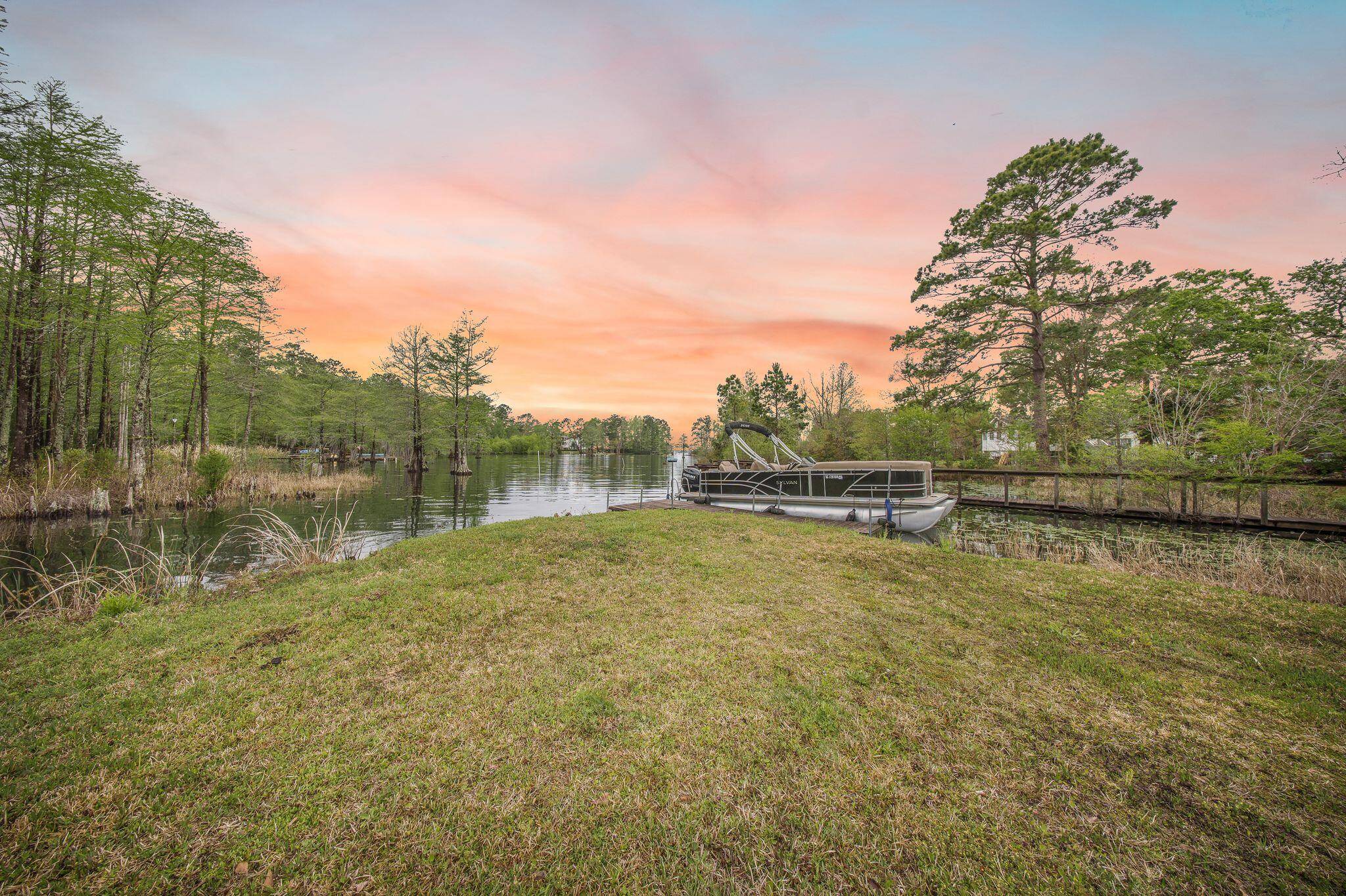 Bonneau, SC 29431,111 Jacks Ln