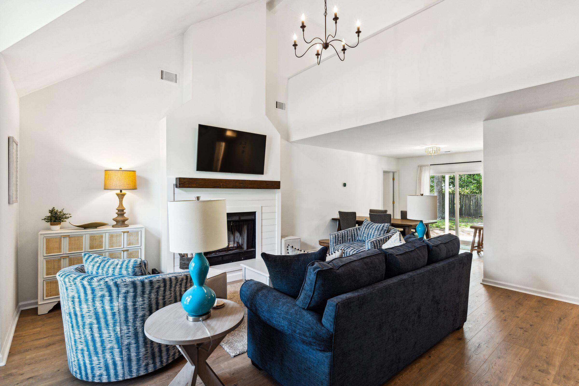 Mount Pleasant, SC 29464,1237 Llewellyn Rd