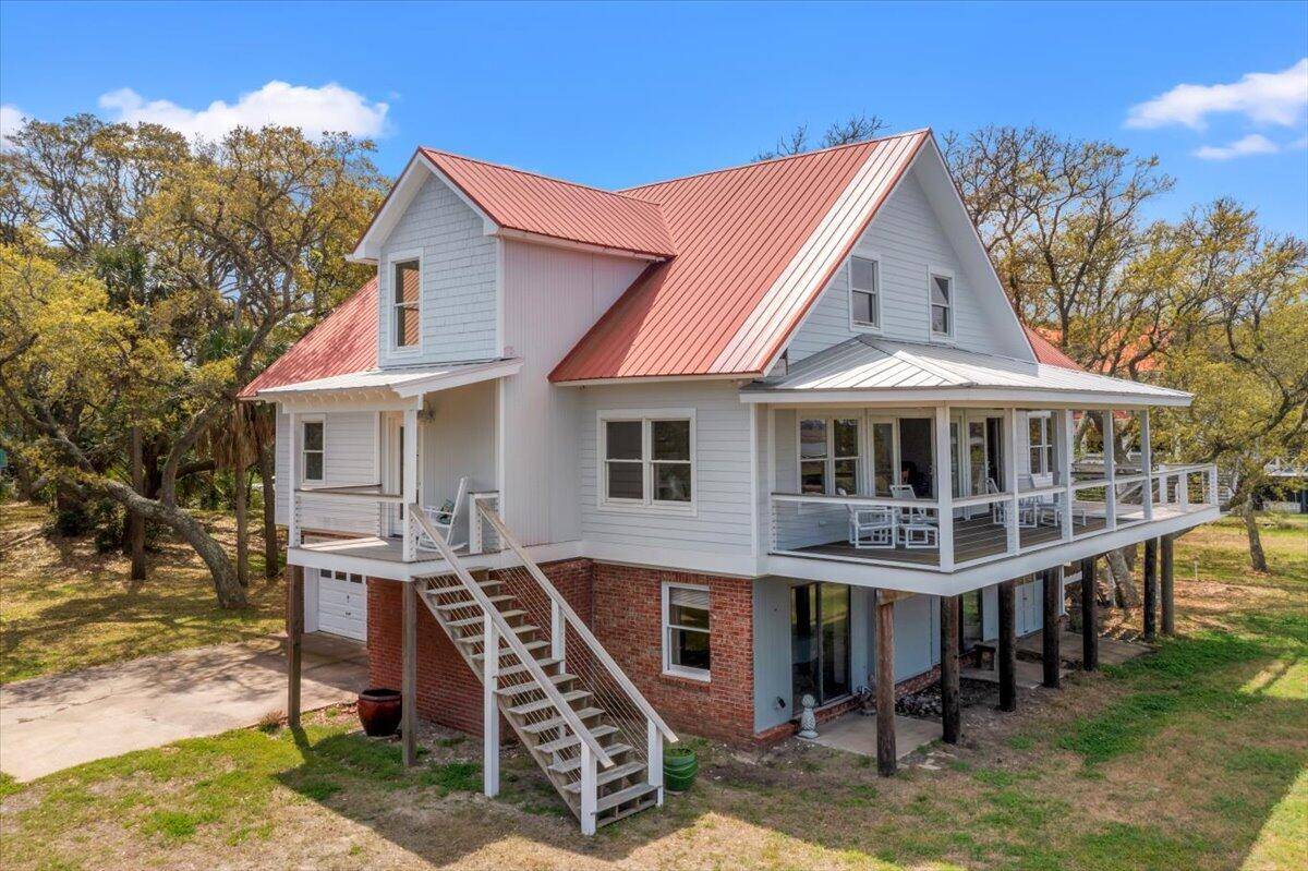 Folly Beach, SC 29439,1214 Tabby Dr