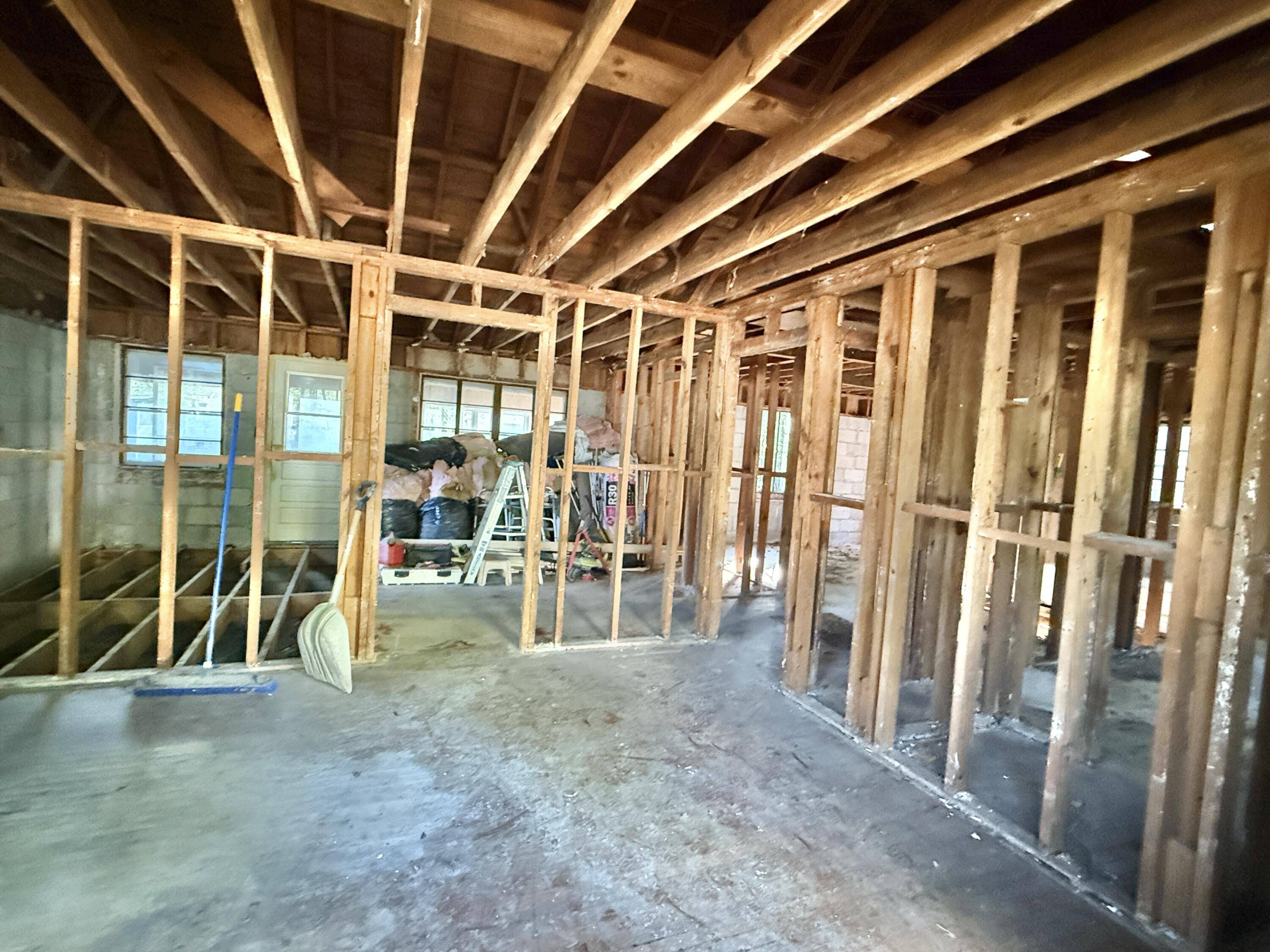 Hanahan, SC 29410,5901 Sedgefield Dr