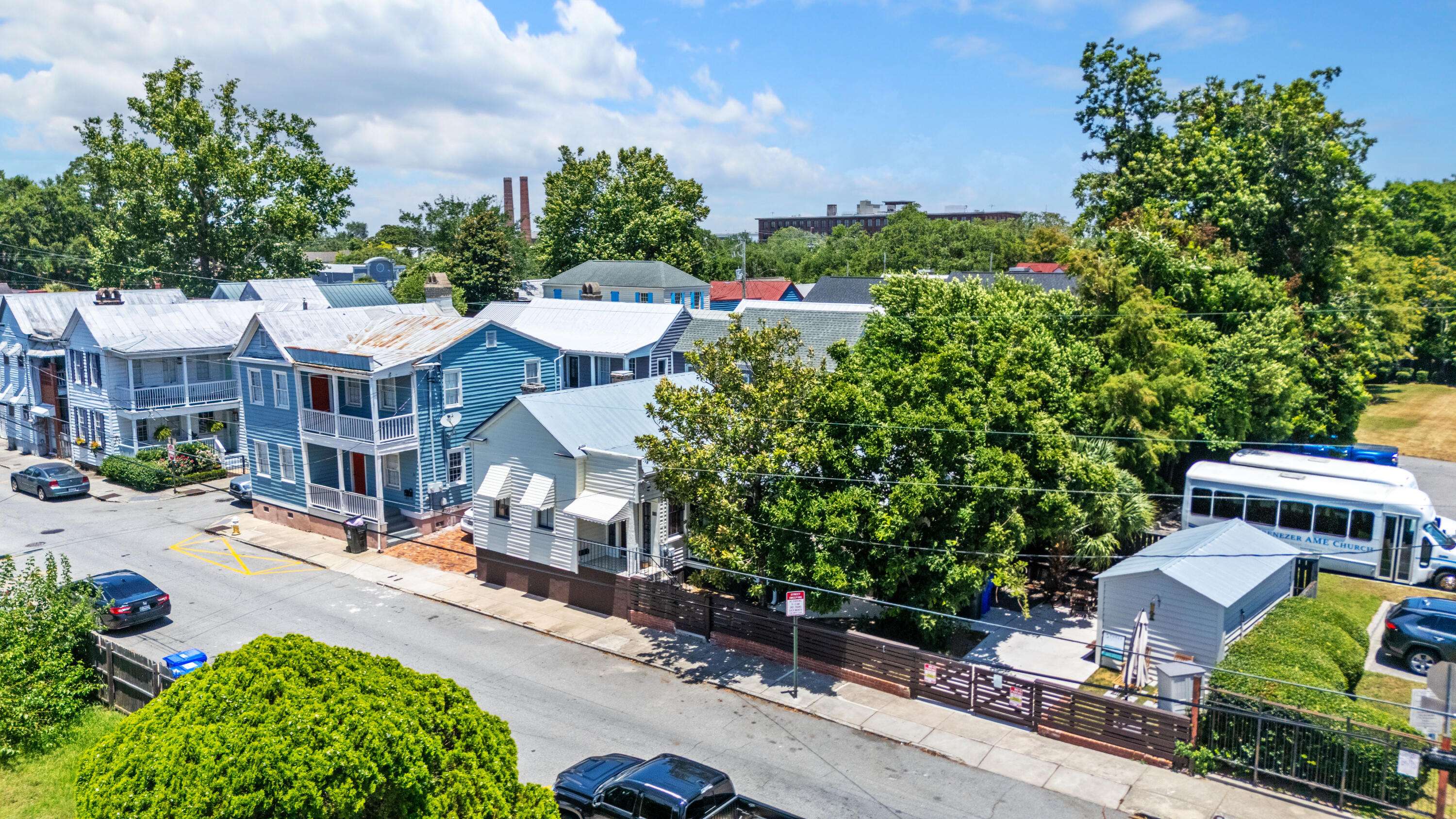 Charleston, SC 29403,24 Hanover St