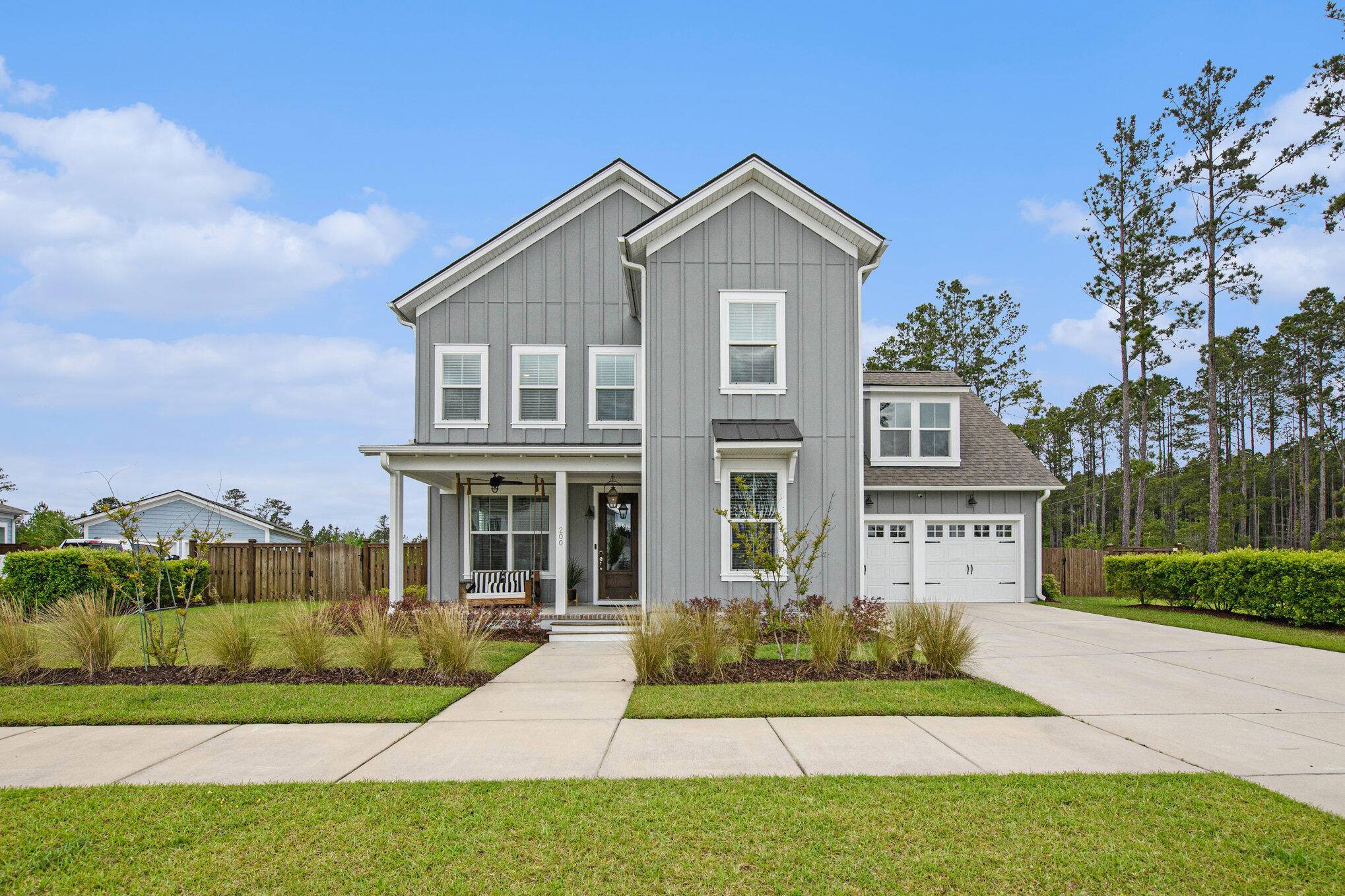 Summerville, SC 29486,200 Clearblue Loop
