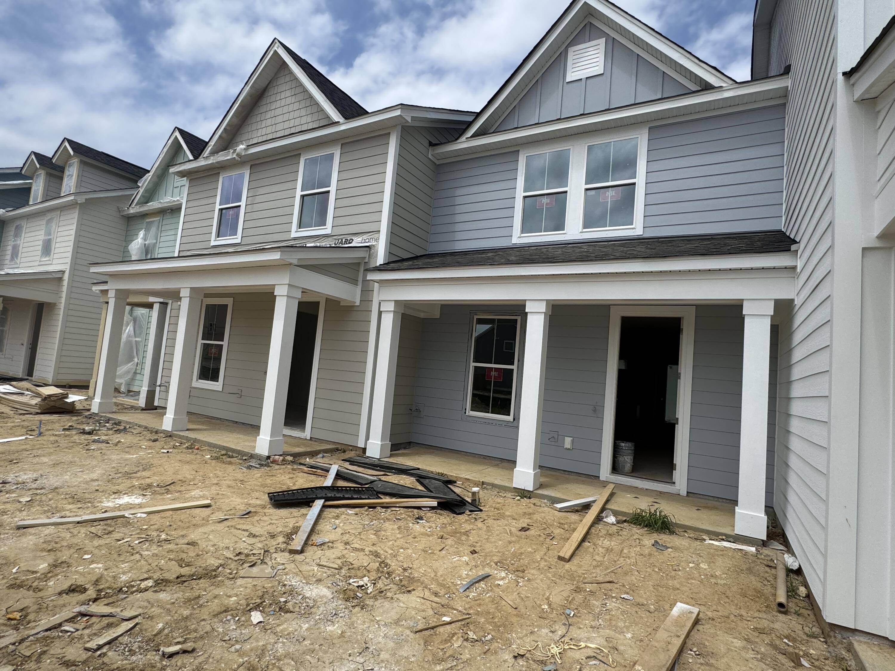 Moncks Corner, SC 29461,827 Alma Square Dr
