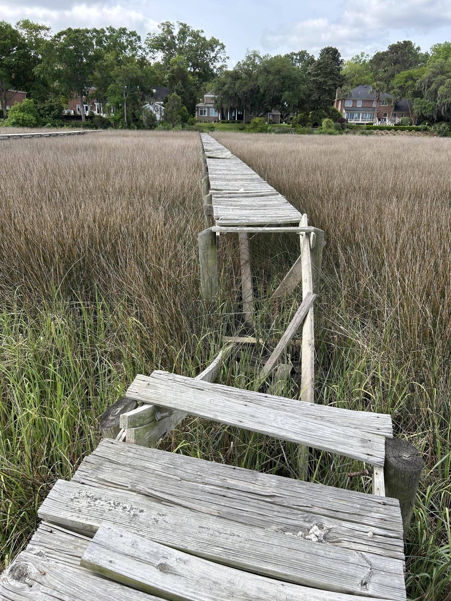 Charleston, SC 29407,195 Ashley Hall Plantation Rd