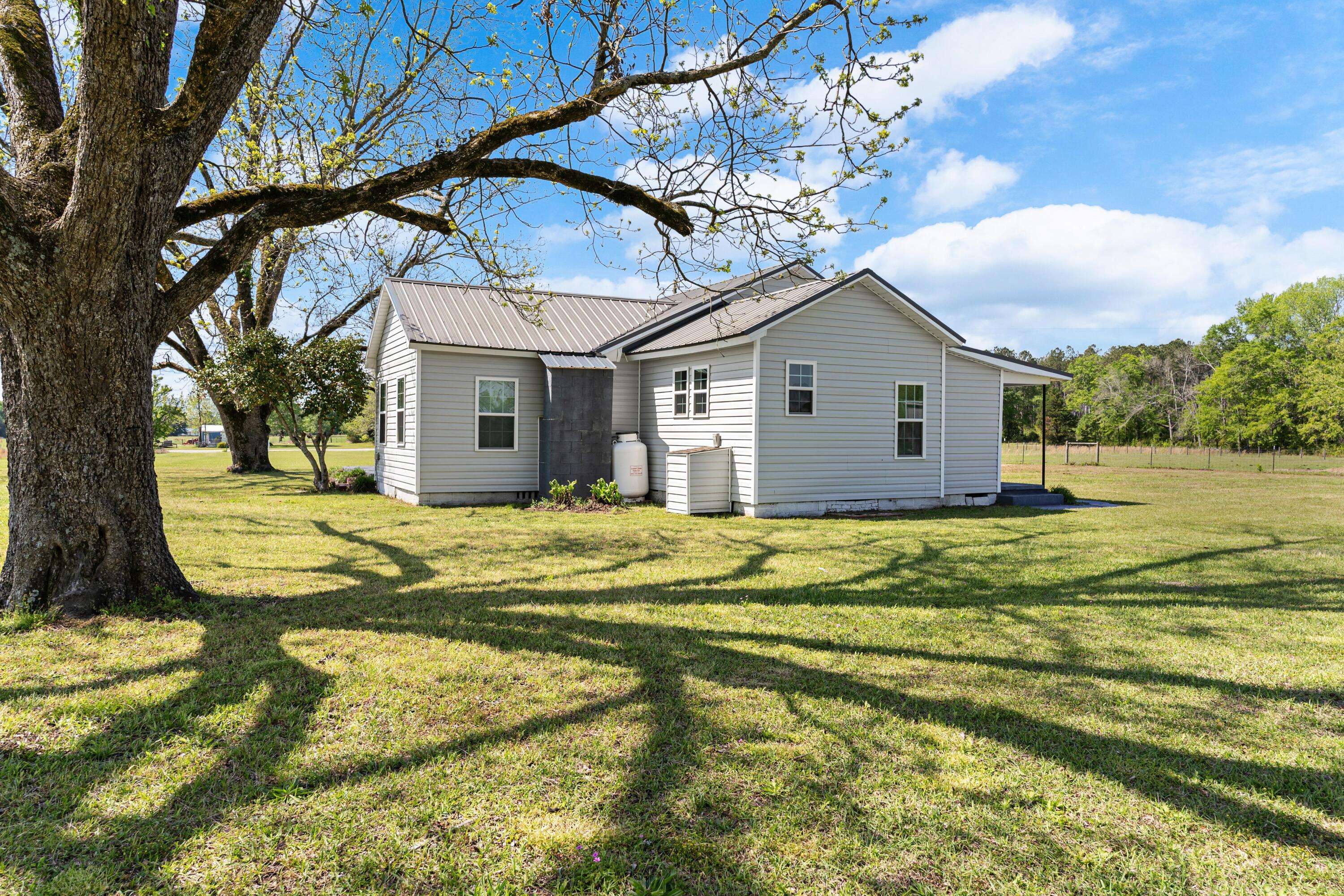 North, SC 29112,1571 90 Six Rd