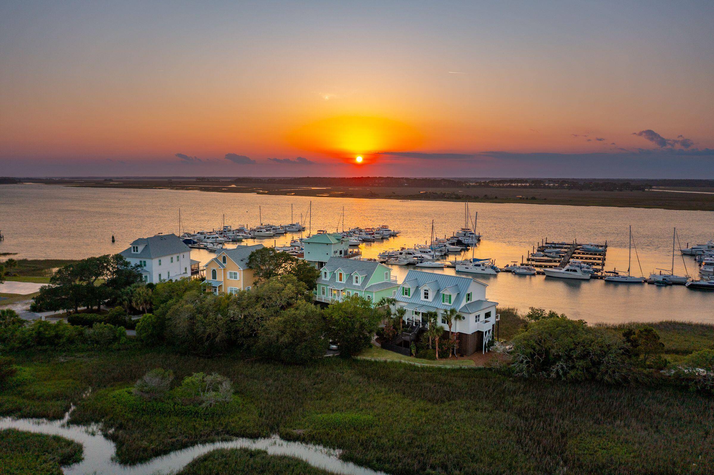 Folly Beach, SC 29439,68 W 9th St #B
