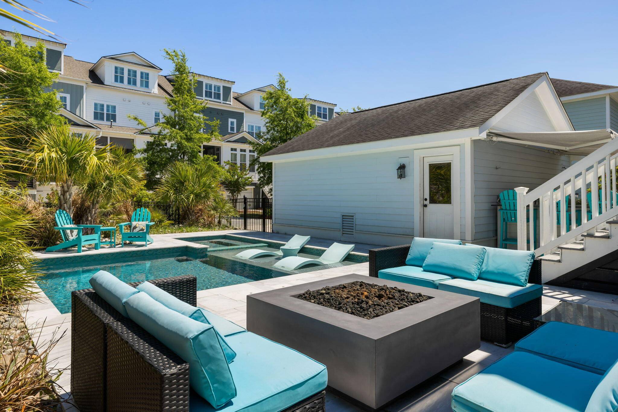 Daniel Island, SC 29492,1659 Pierce St