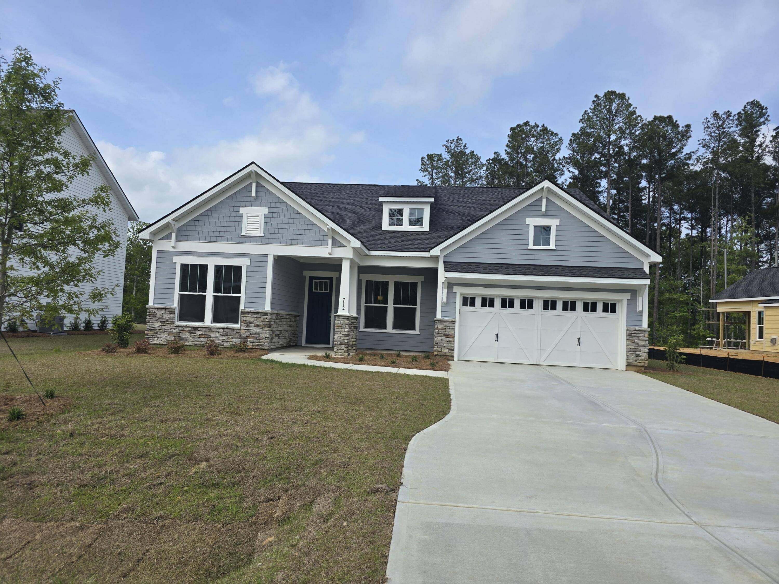 Huger, SC 29450,712 Breakers Reef Ln