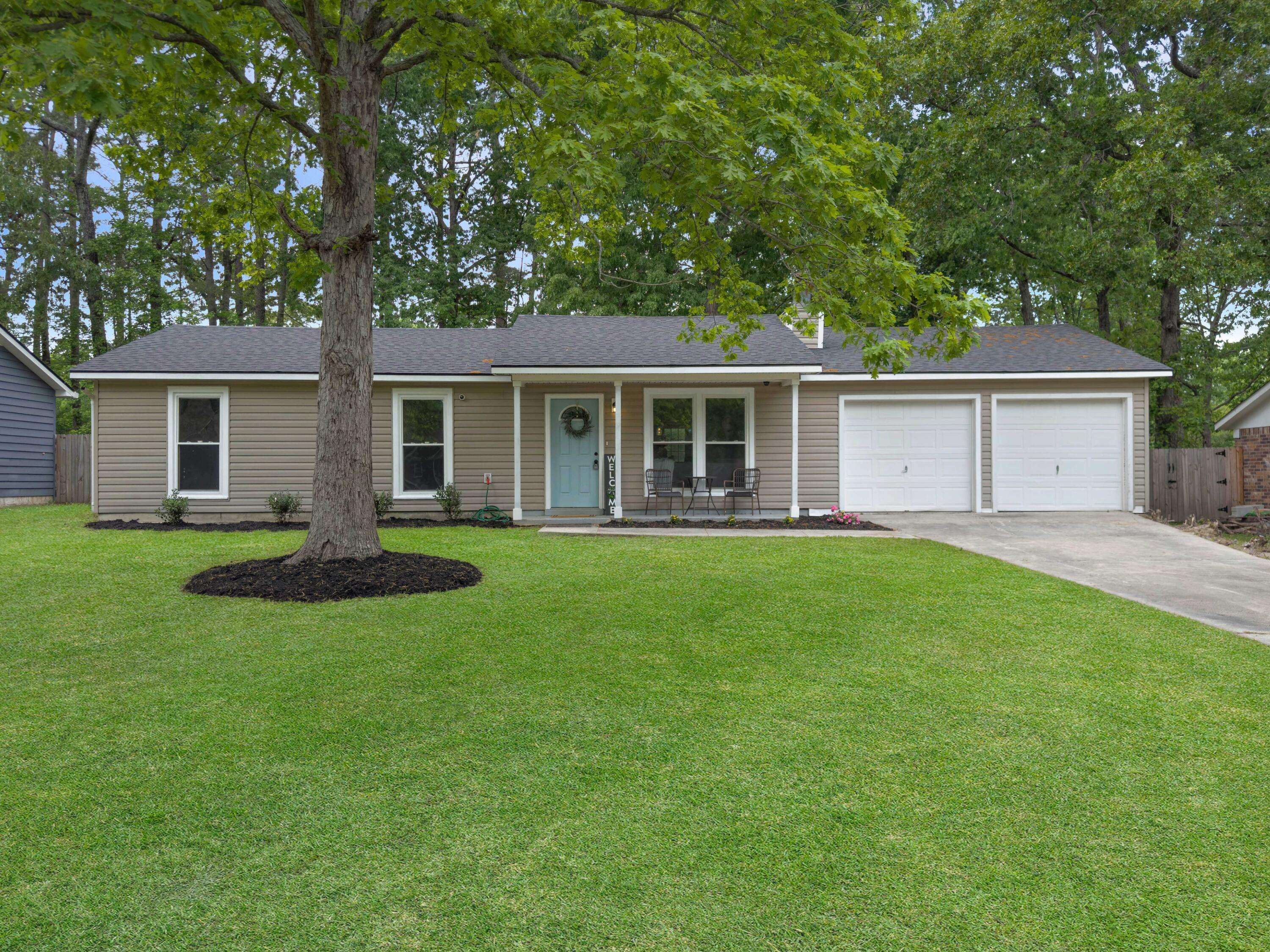 Summerville, SC 29485,166 Braly Dr