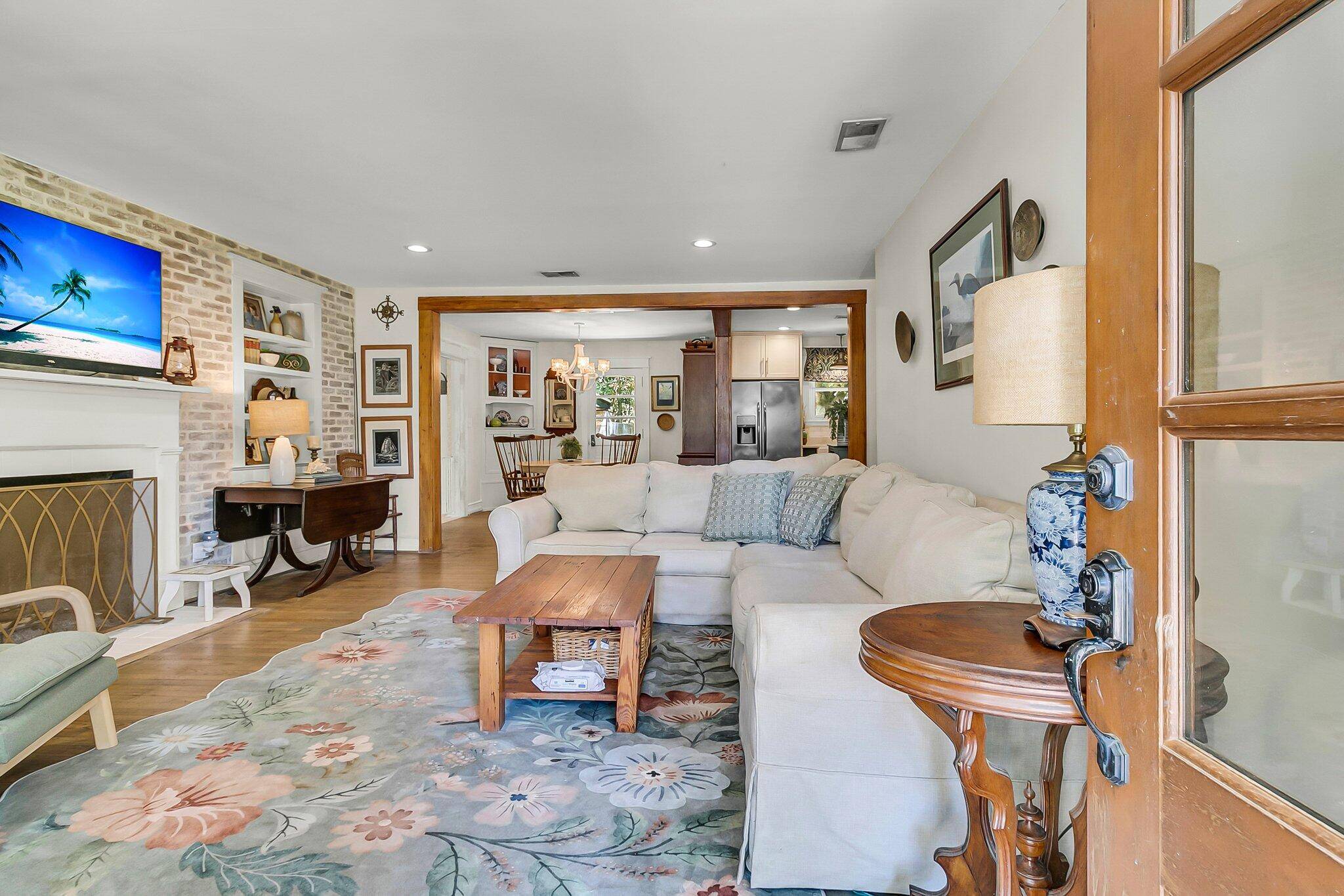 Mount Pleasant, SC 29464,356 Hobcaw Dr