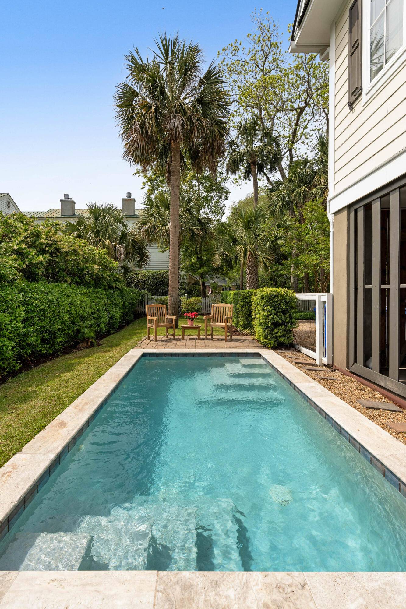Mount Pleasant, SC 29464,407 Pitt St