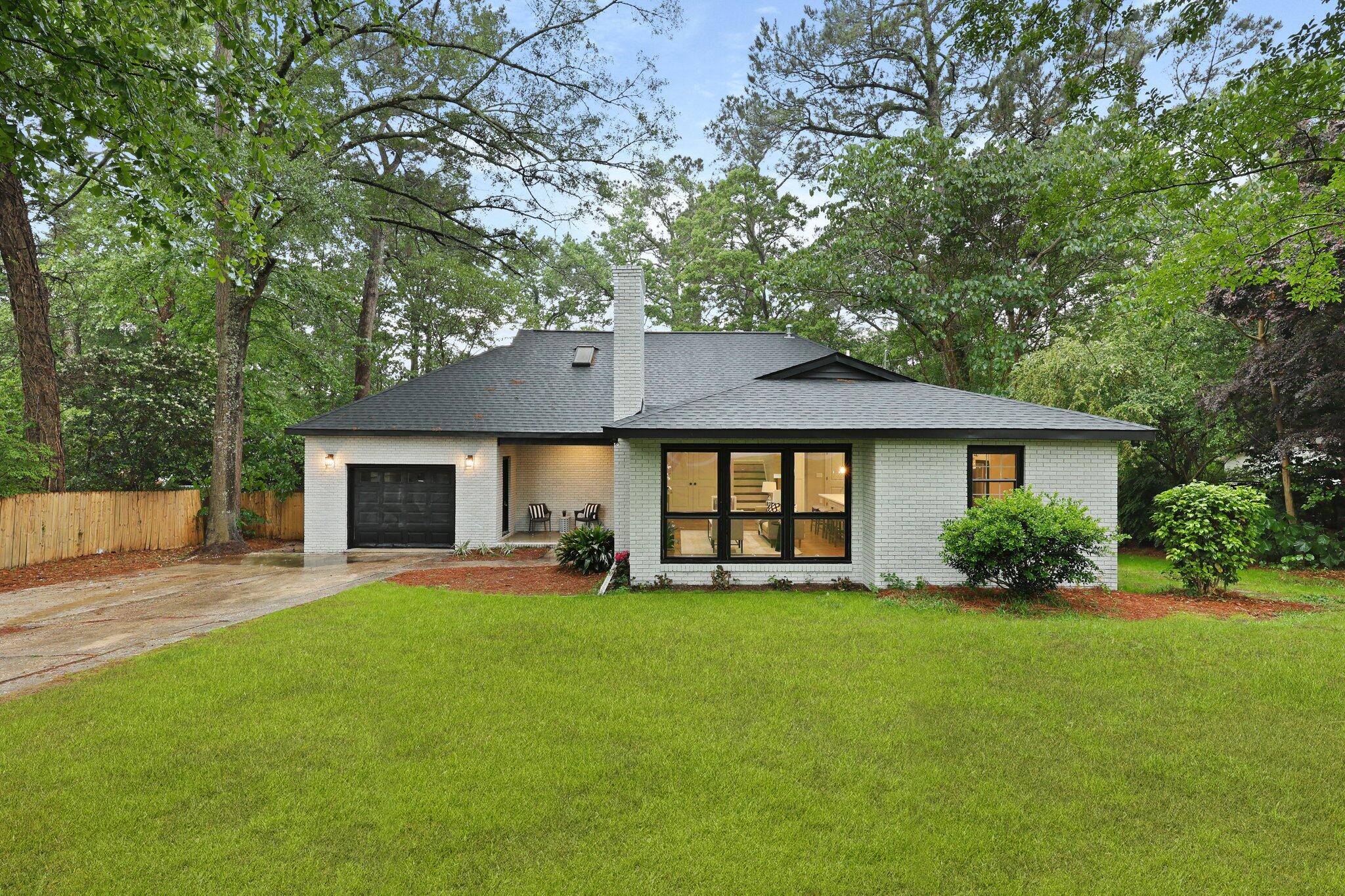 Summerville, SC 29485,120 Live Oak Rd