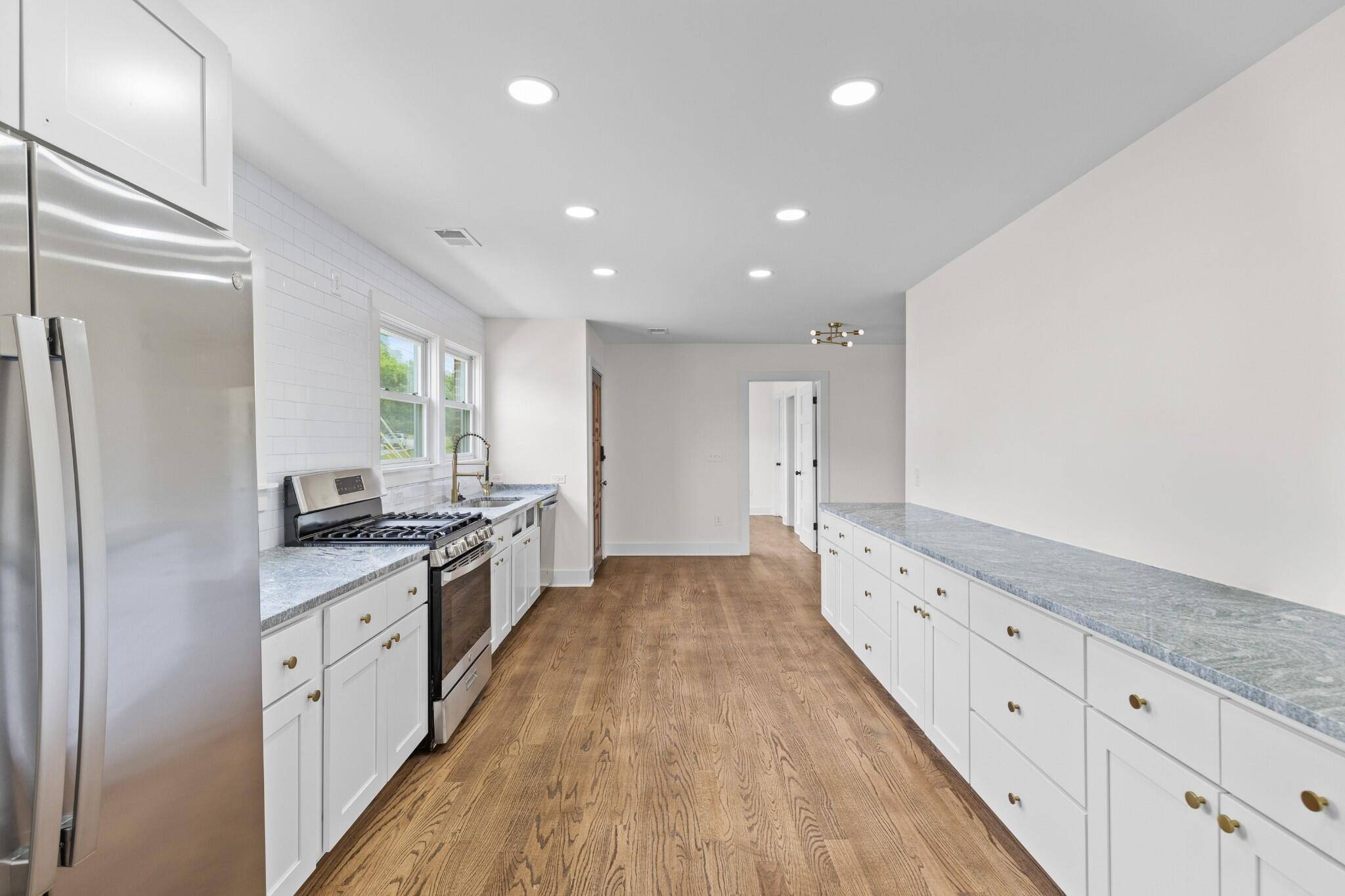 North Charleston, SC 29405,5163 W Dolphin St