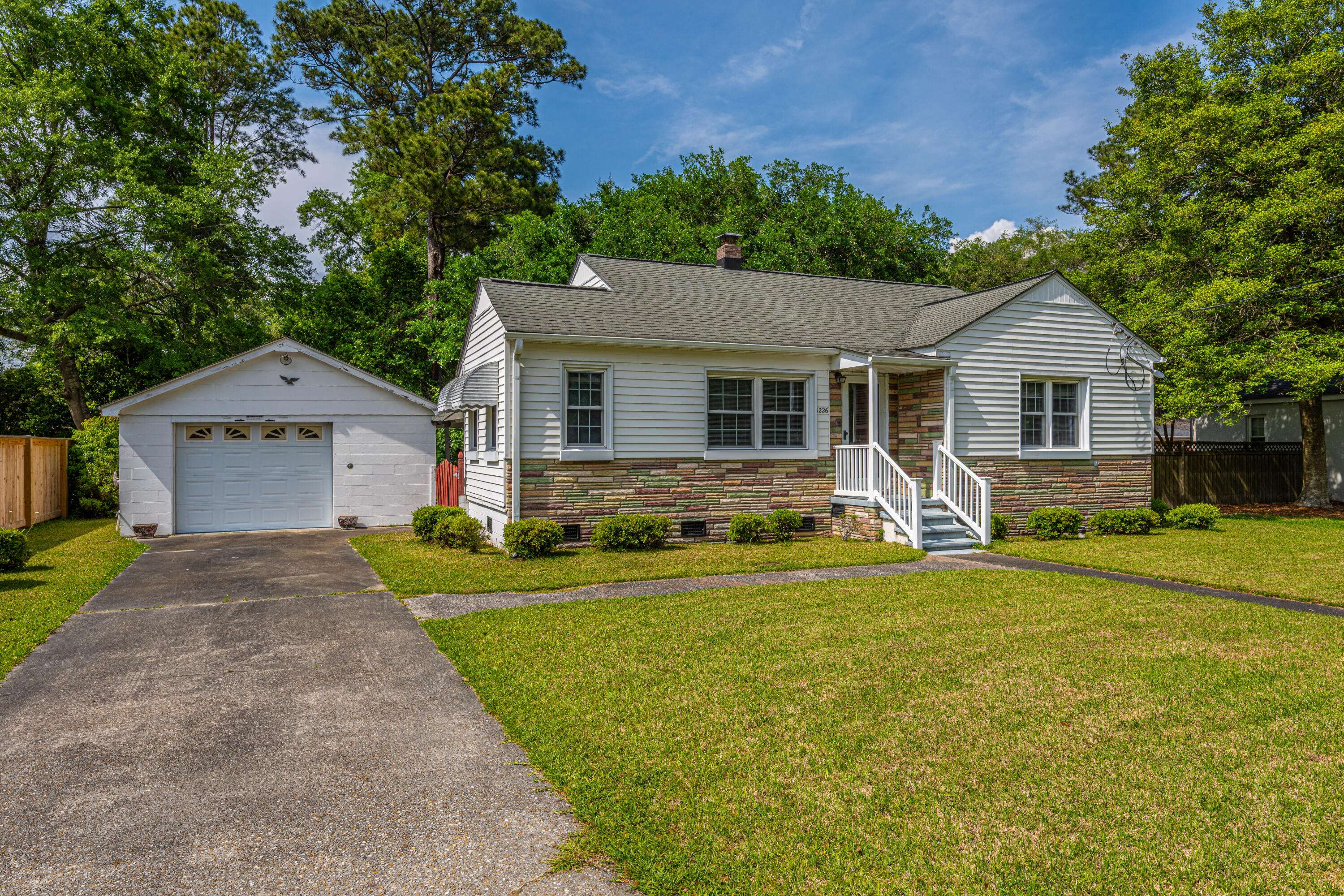 Charleston, SC 29407,1226 Forestwood Dr