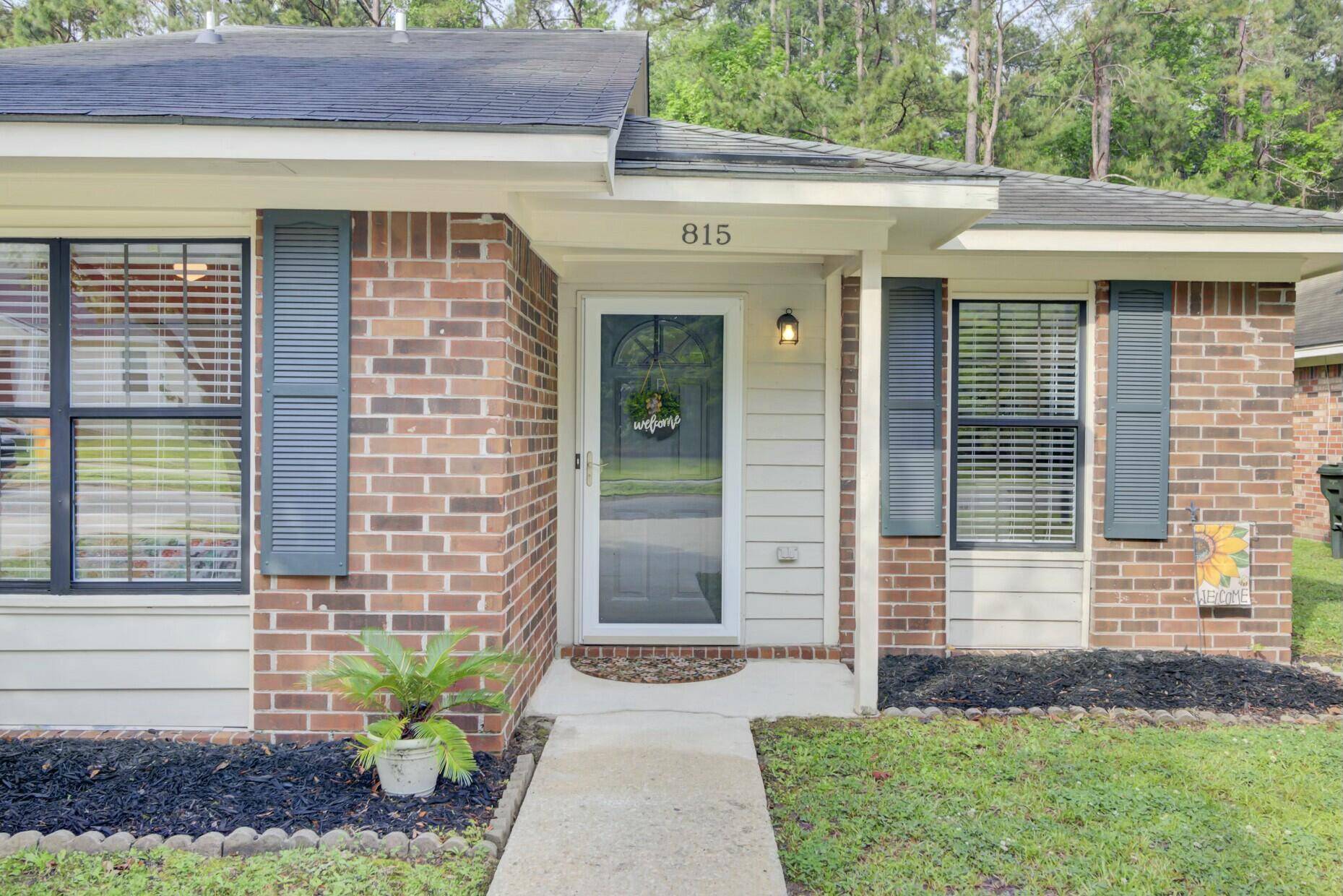 Ladson, SC 29456,815 Temple Rd #B